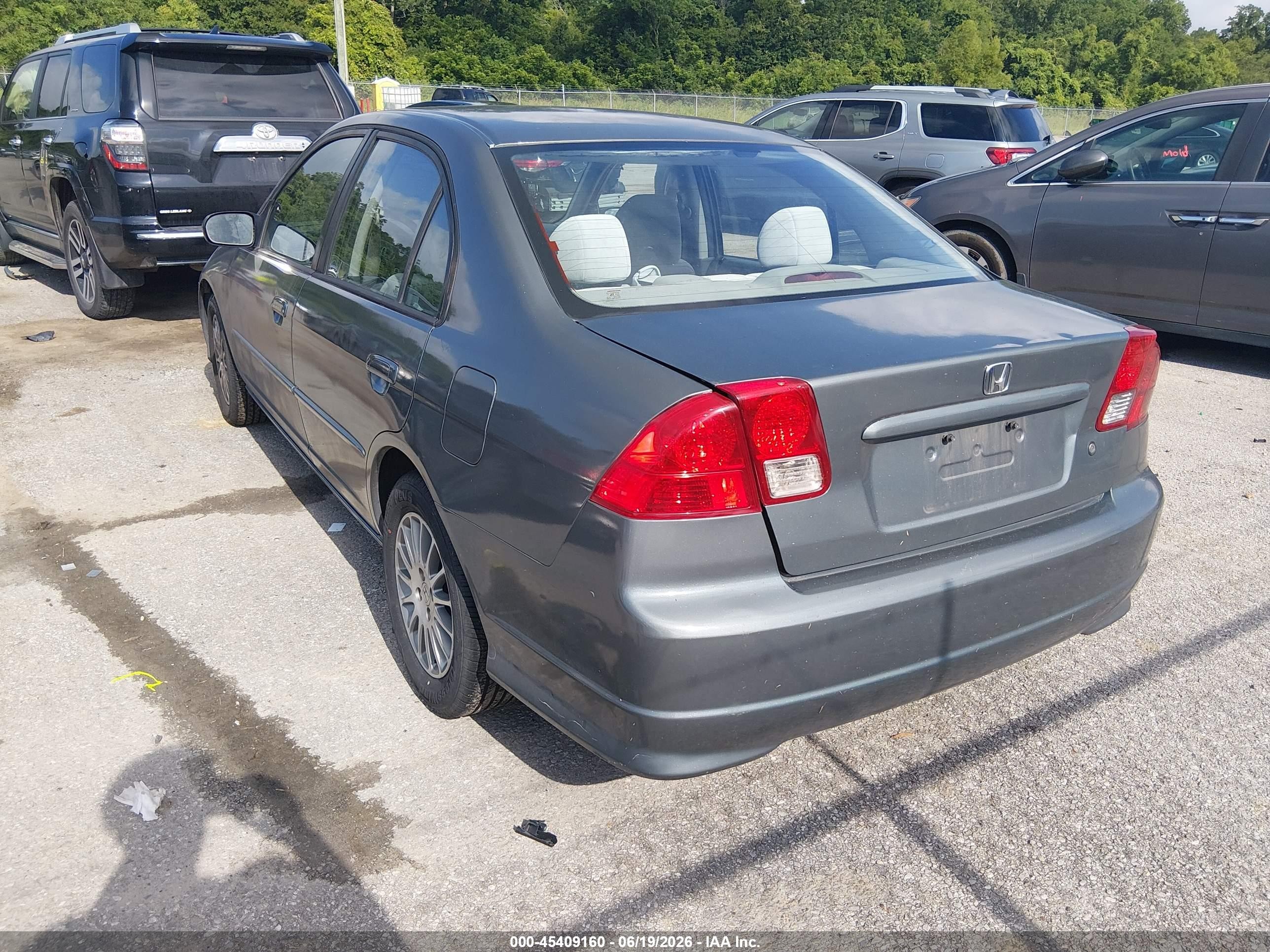 2005 Honda Civic Lx Серый vin: 2HGES16585H630894