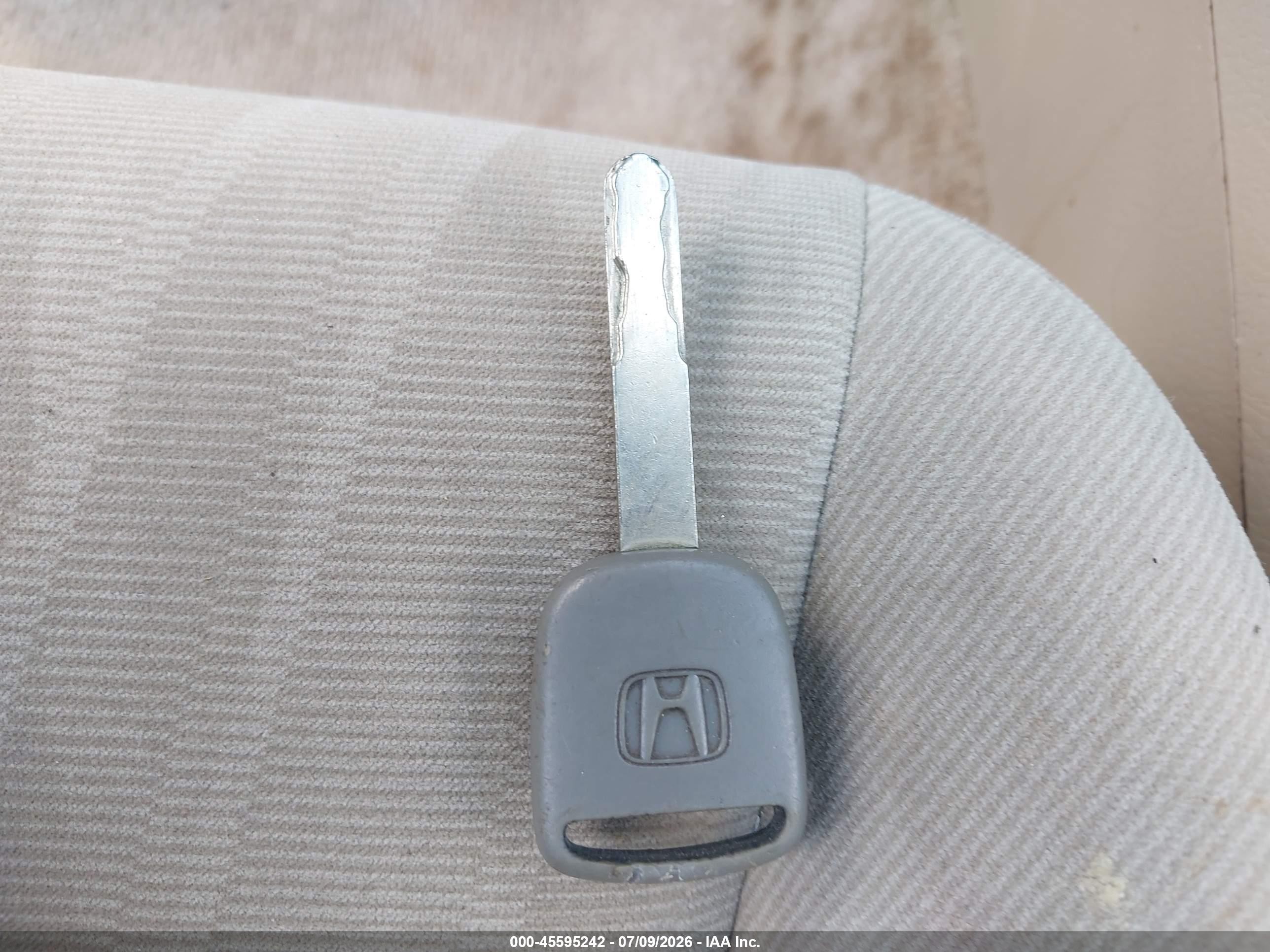 2003 Honda Civic Lx Бордовый vin: 2HGES16593H555541