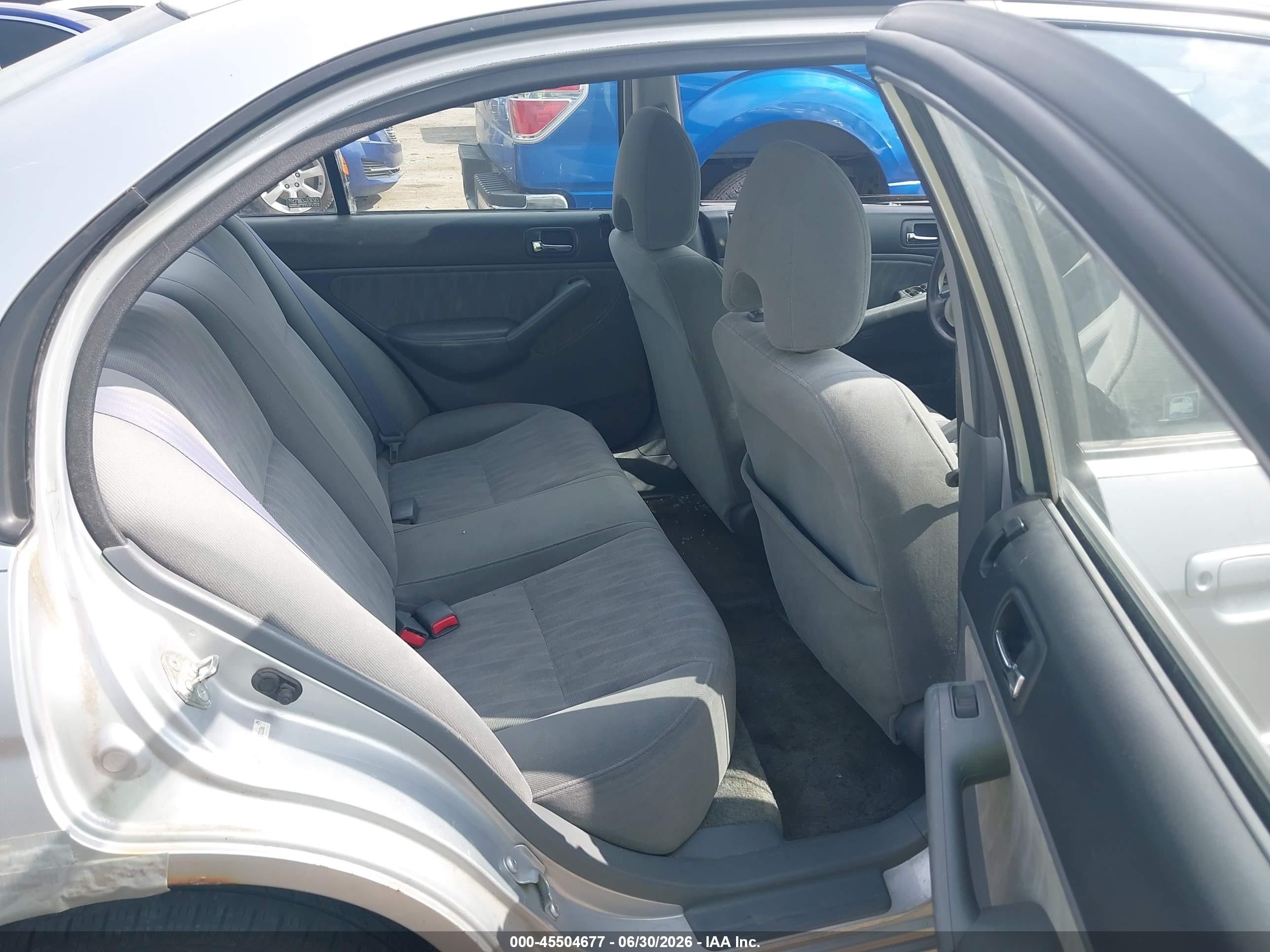 2005 Honda Civic Lx Silver vin: 2HGES16595H592186