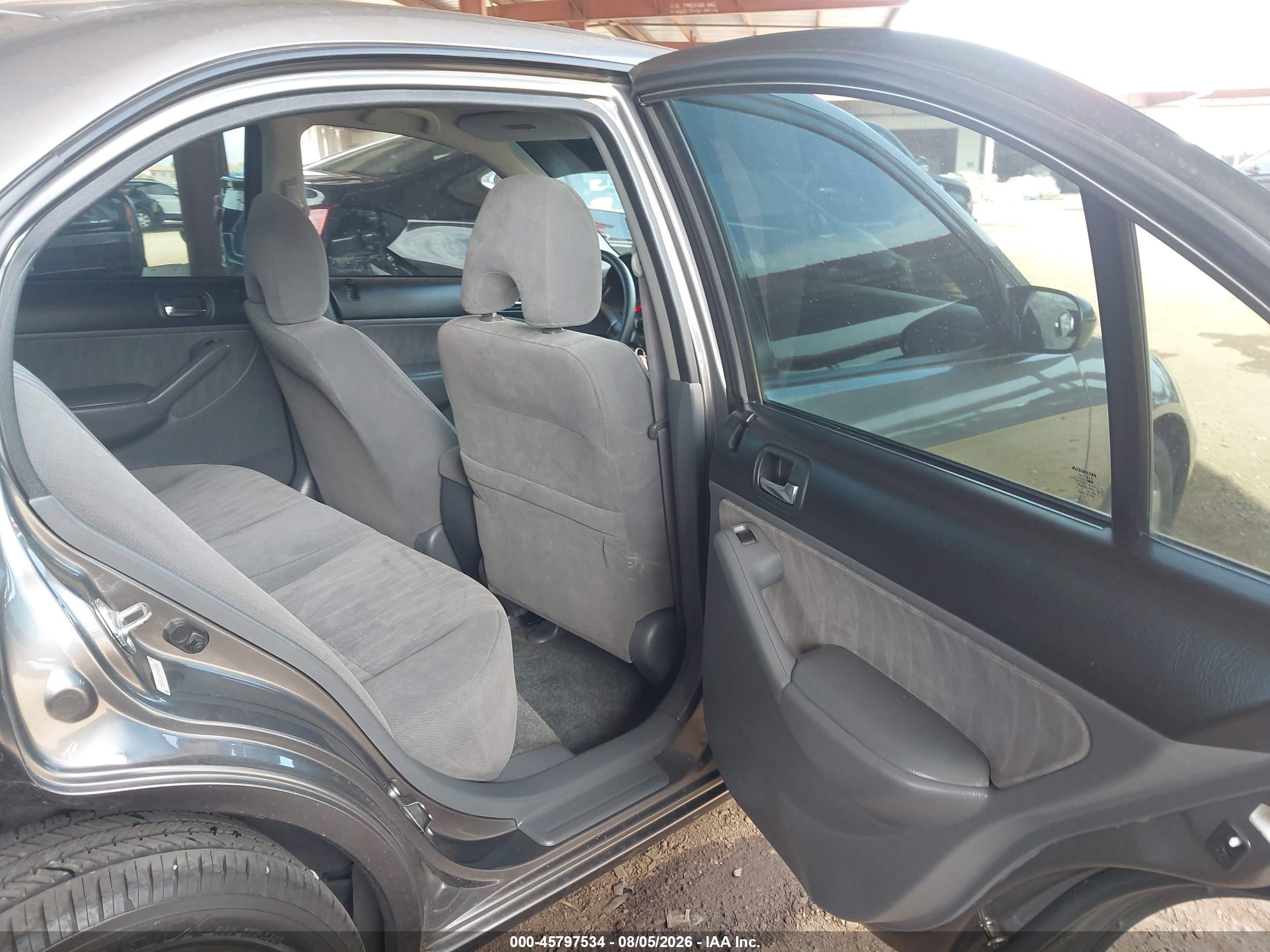 2004 Honda Civic Lx Silver vin: 2HGES165X4H608846
