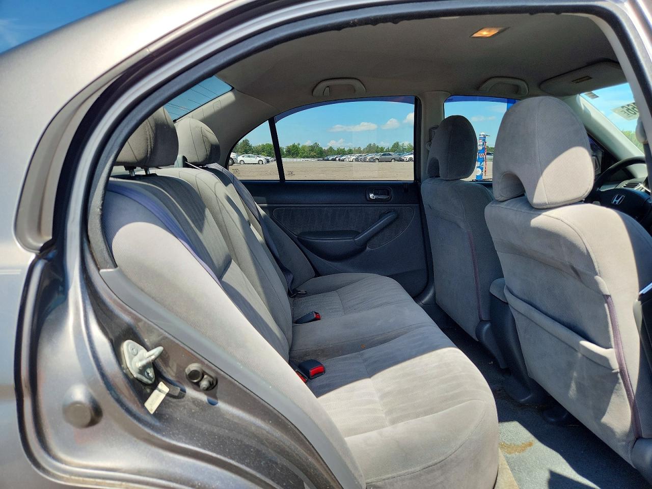 2004 Honda Civic Lx Gray vin: 2HGES16604H627527