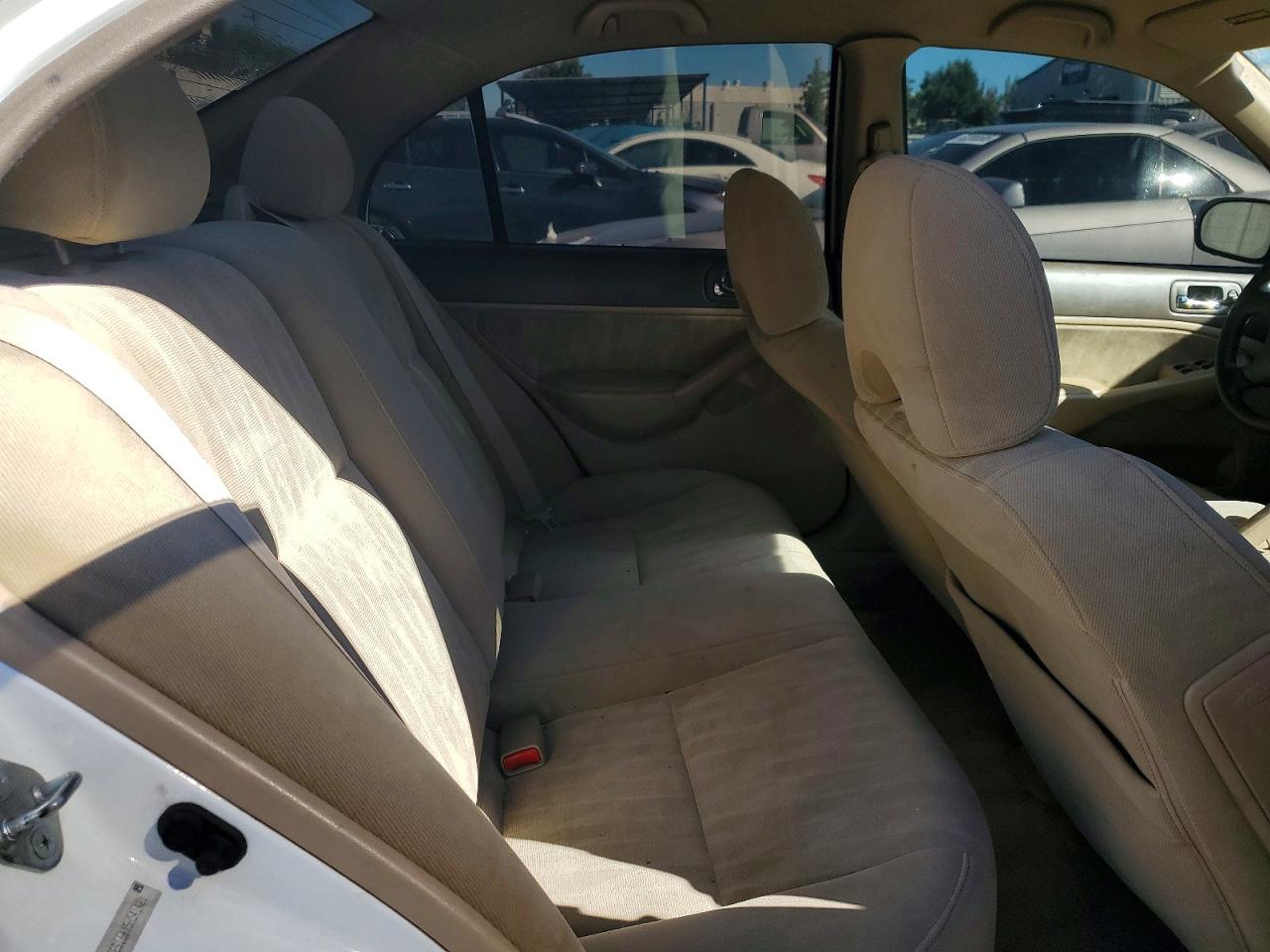 2005 Honda Civic Lx White vin: 2HGES16615H541421