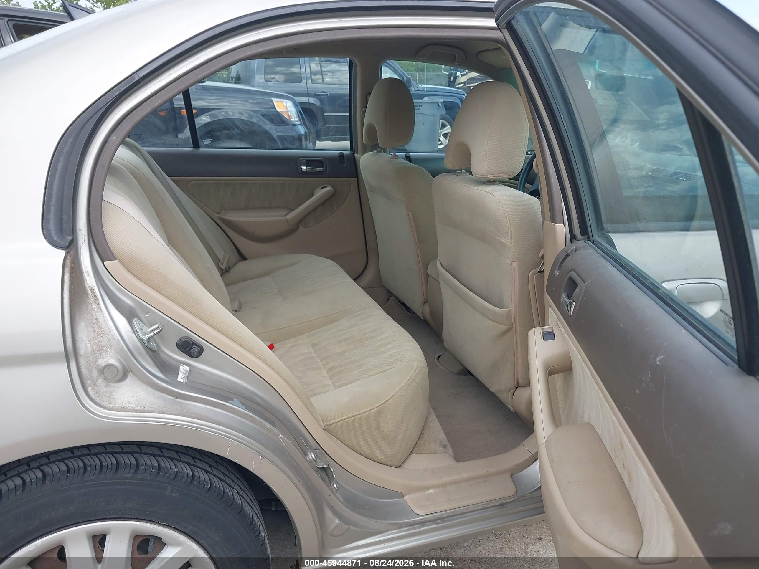2005 Honda Civic Lx Silver vin: 2HGES16615H549972