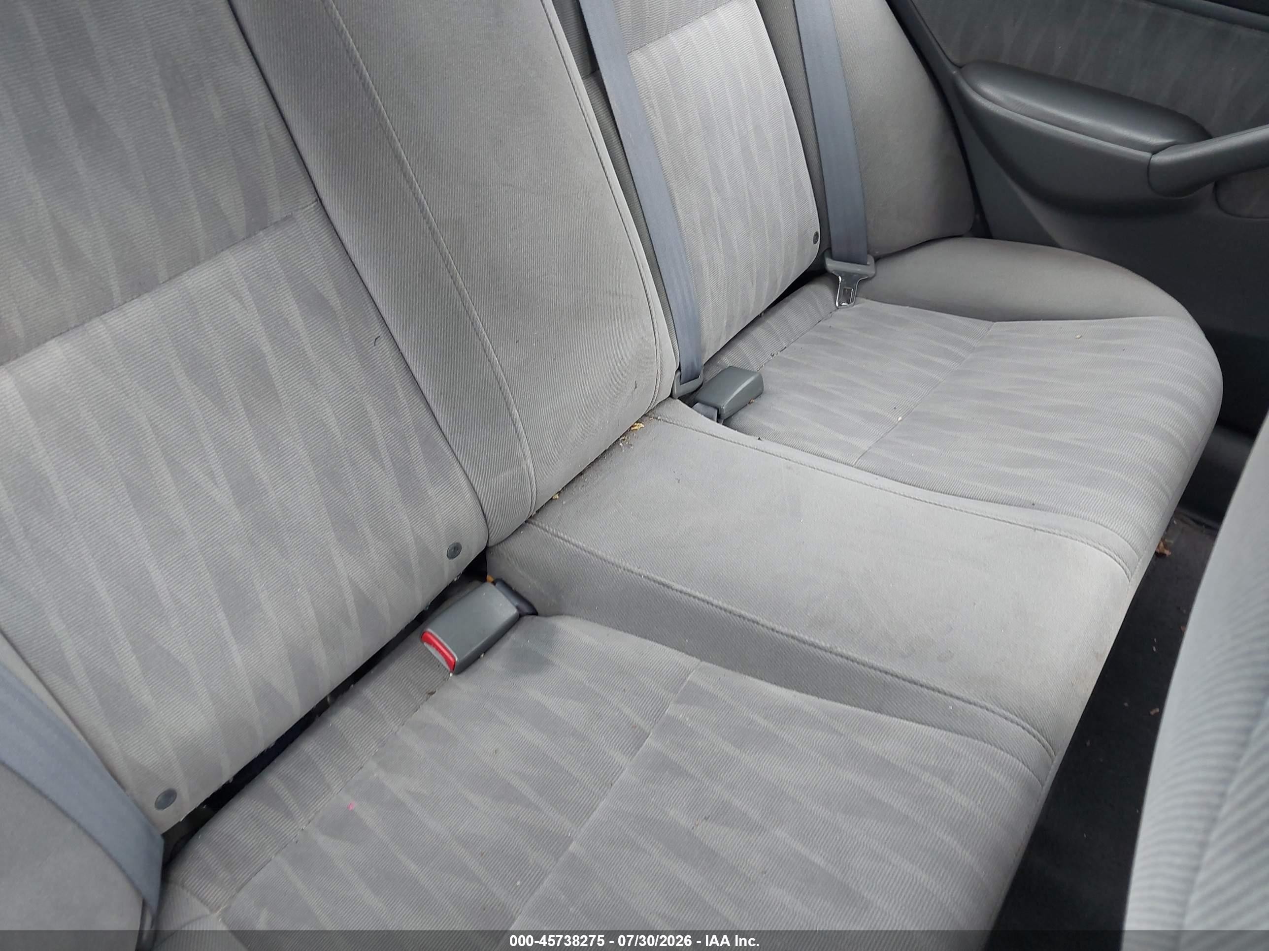 2004 Honda Civic Lx Silver vin: 2HGES16694H561673
