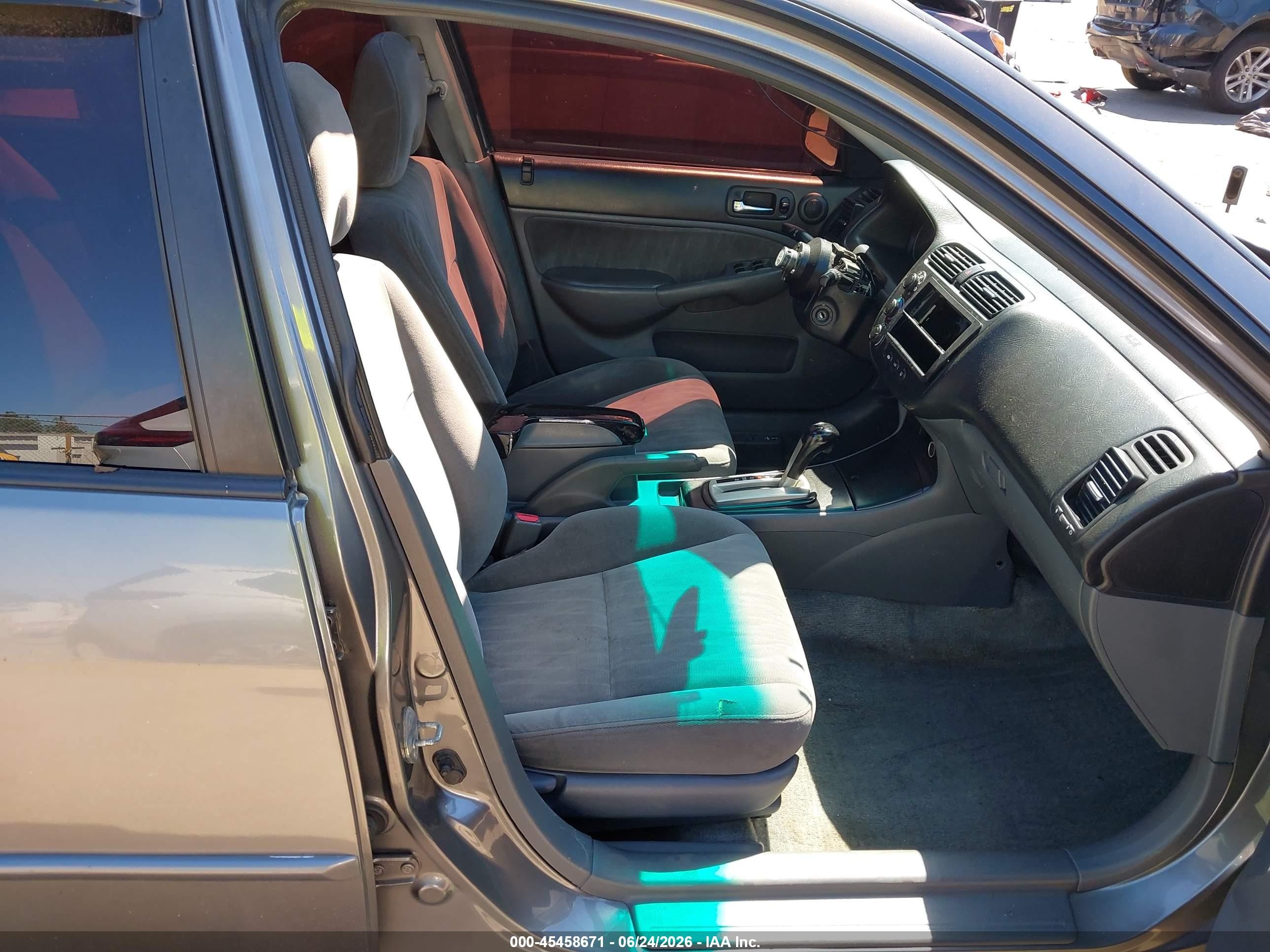 2005 Honda Civic Ex Gray vin: 2HGES26705H587370