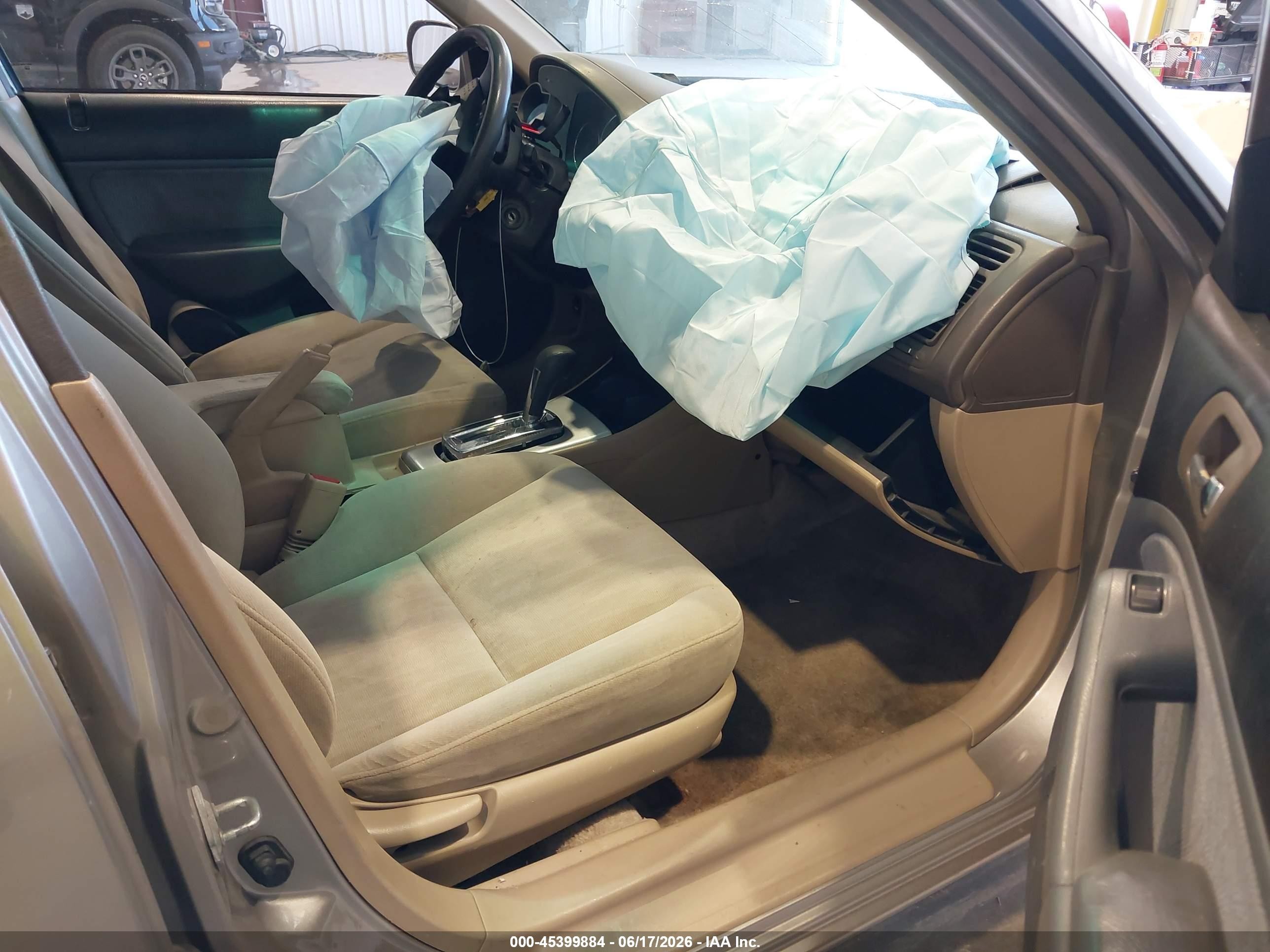 2003 Honda Civic Ex Желто-коричневый vin: 2HGES26733H524874