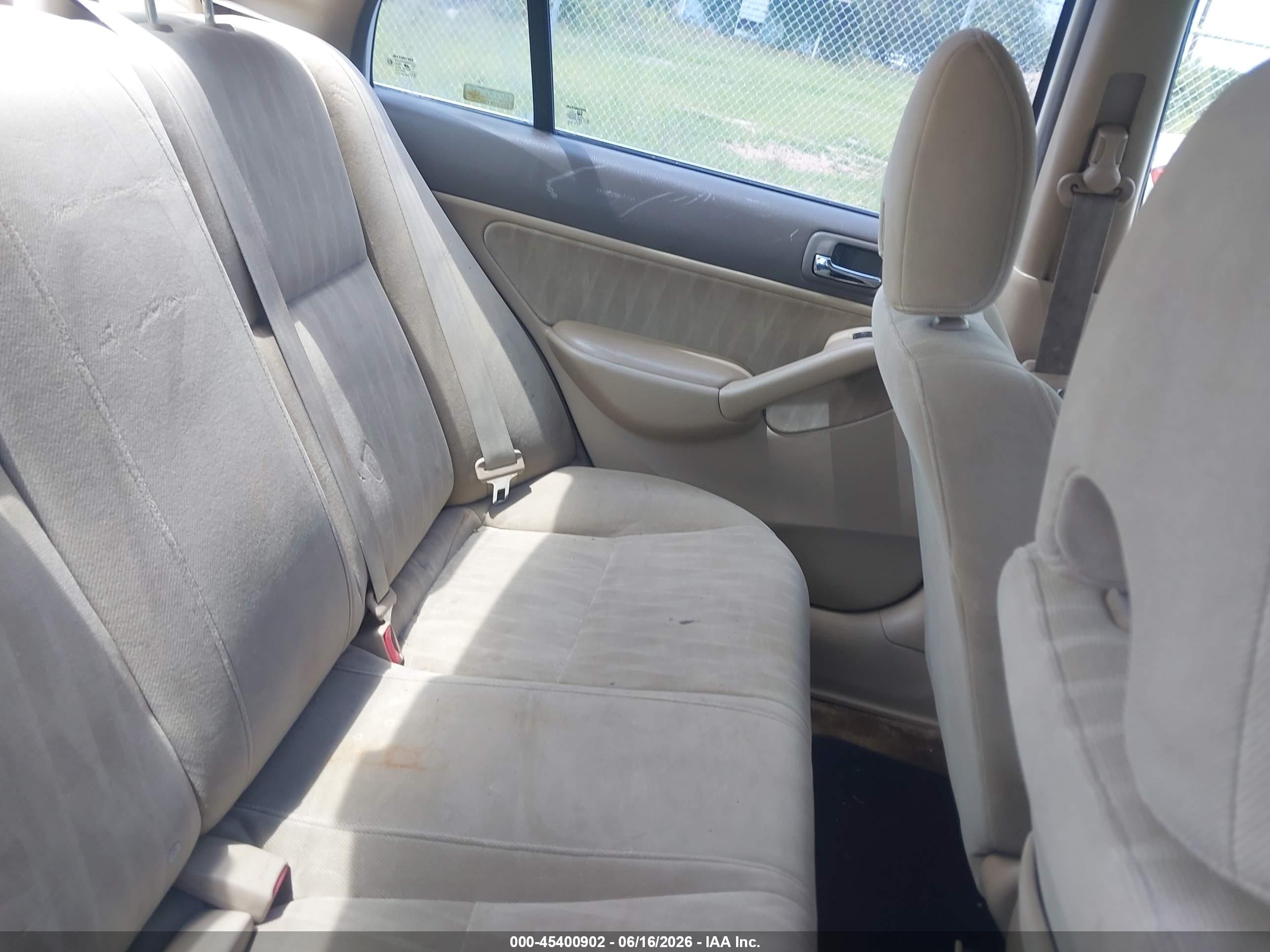 2004 Honda Civic Ex White vin: 2HGES26744H528207