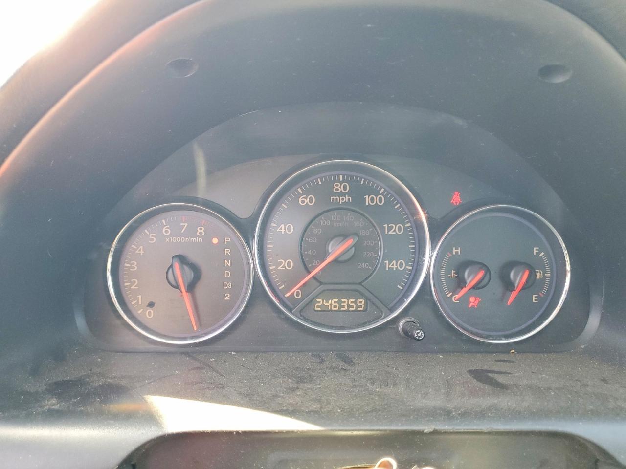 2004 Hond Civic Silver vin: 2HGES26744H561207