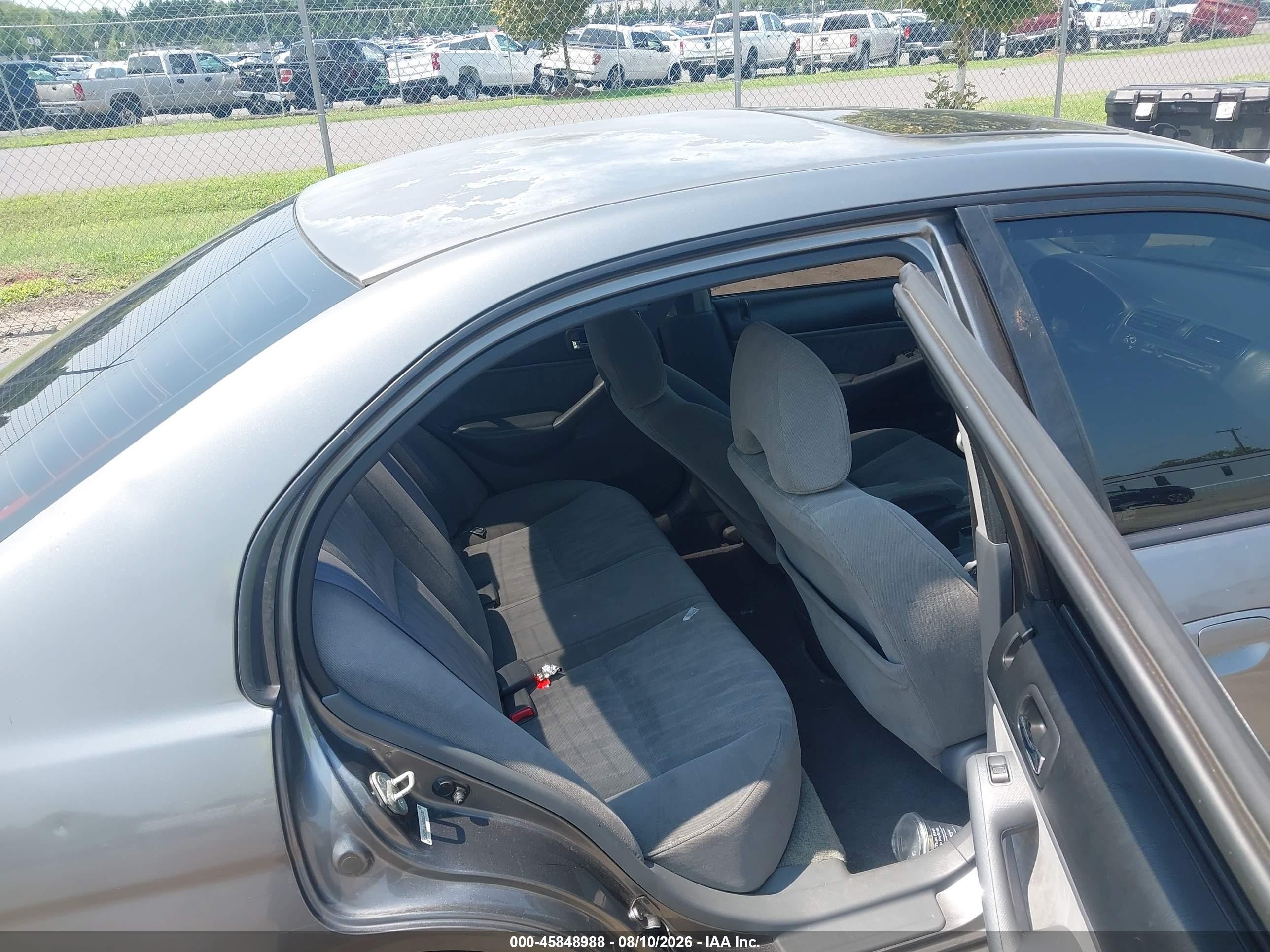 2004 Honda Civic Ex Gray vin: 2HGES26744H628100