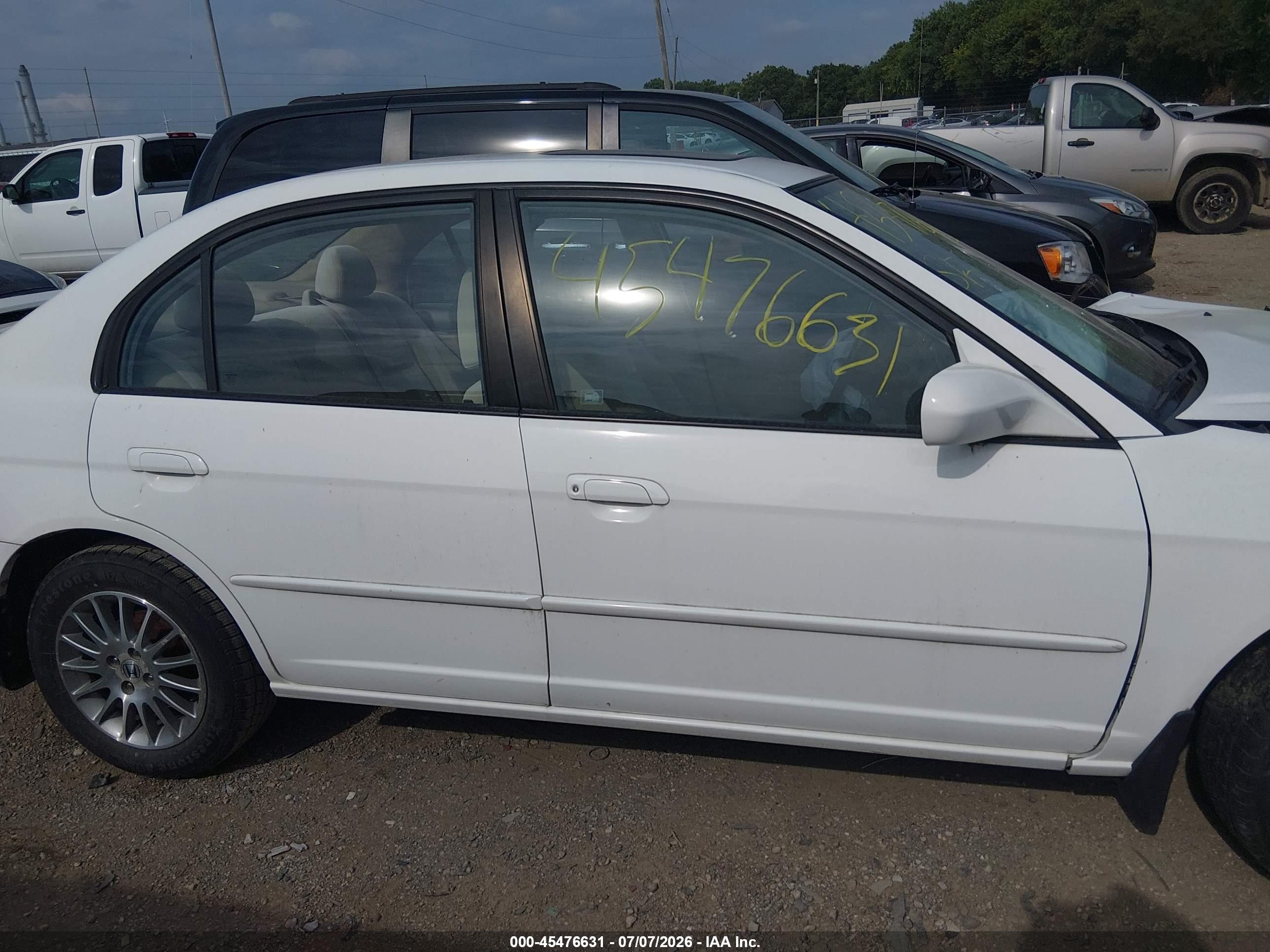 2005 Honda Civic Ex Белый vin: 2HGES26745H575318
