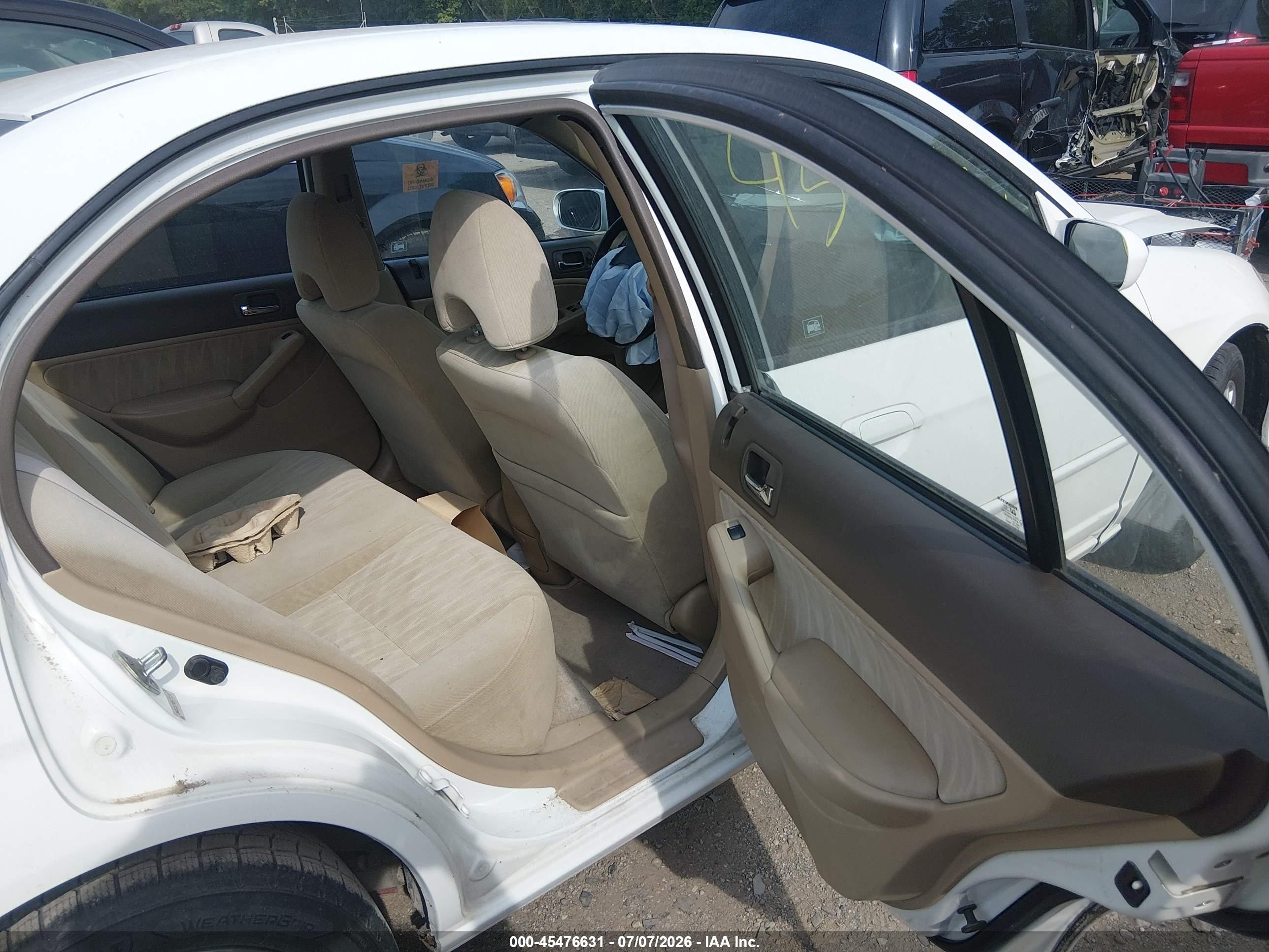 2005 Honda Civic Ex Белый vin: 2HGES26745H575318