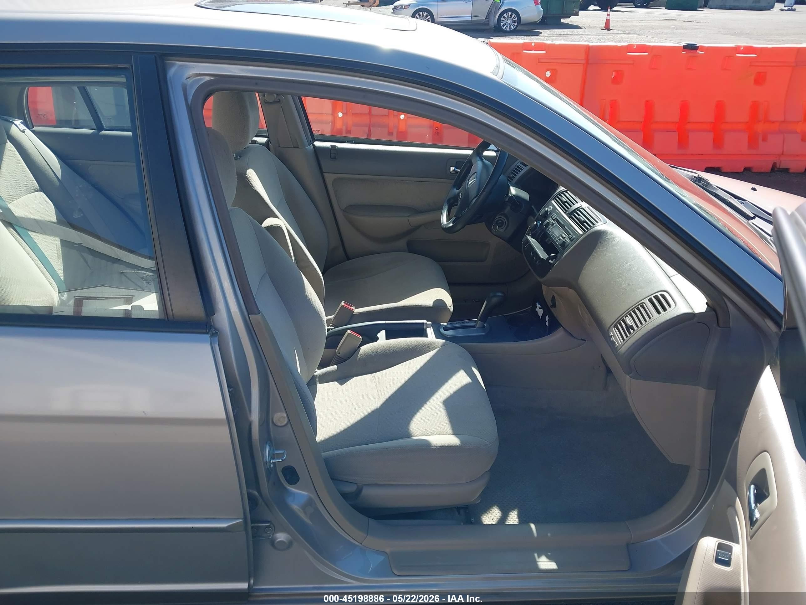 2002 Honda Civic Ex Gold vin: 2HGES26762H582184