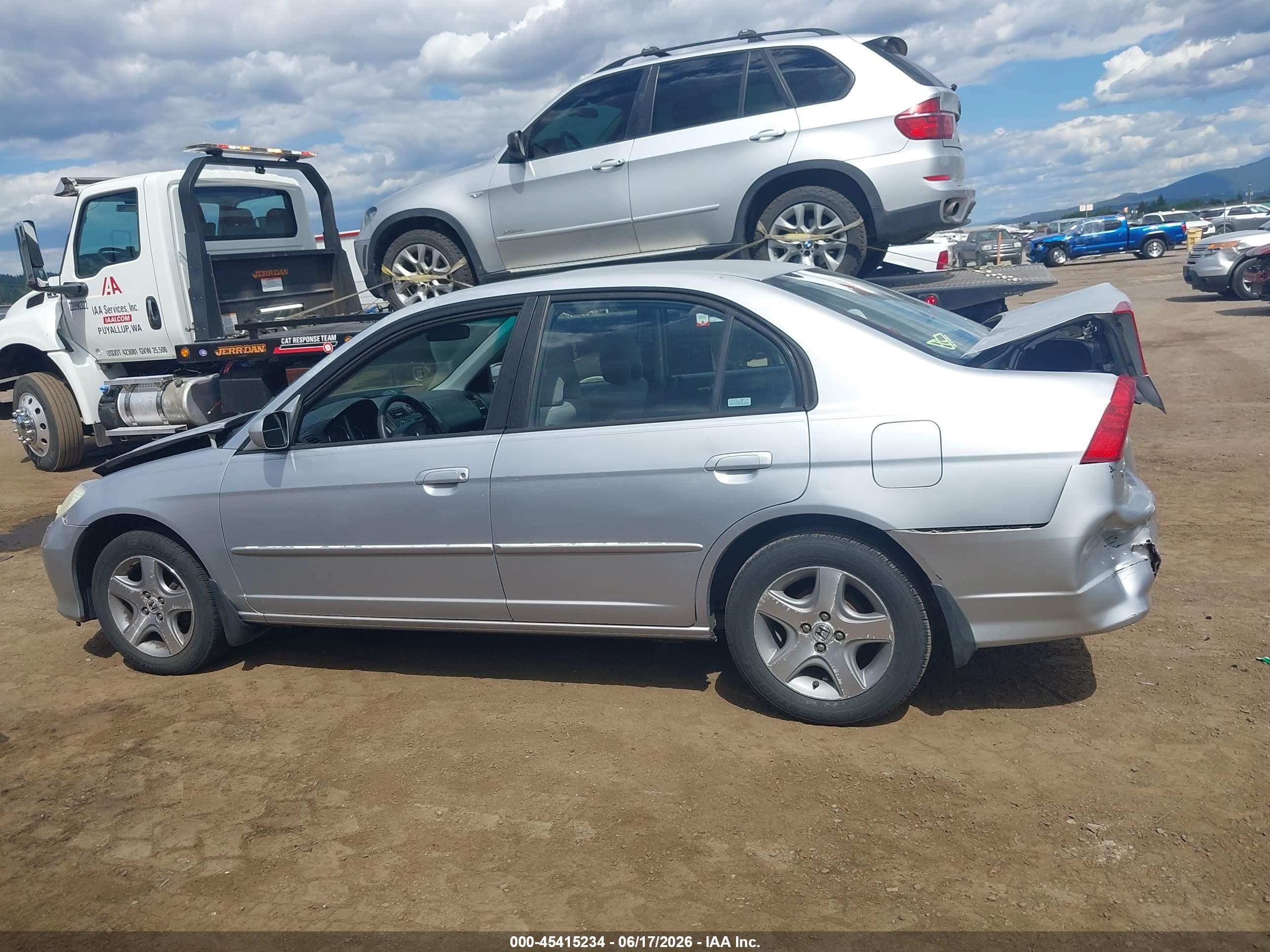 2004 Honda Civic Ex Silver vin: 2HGES26764H545915