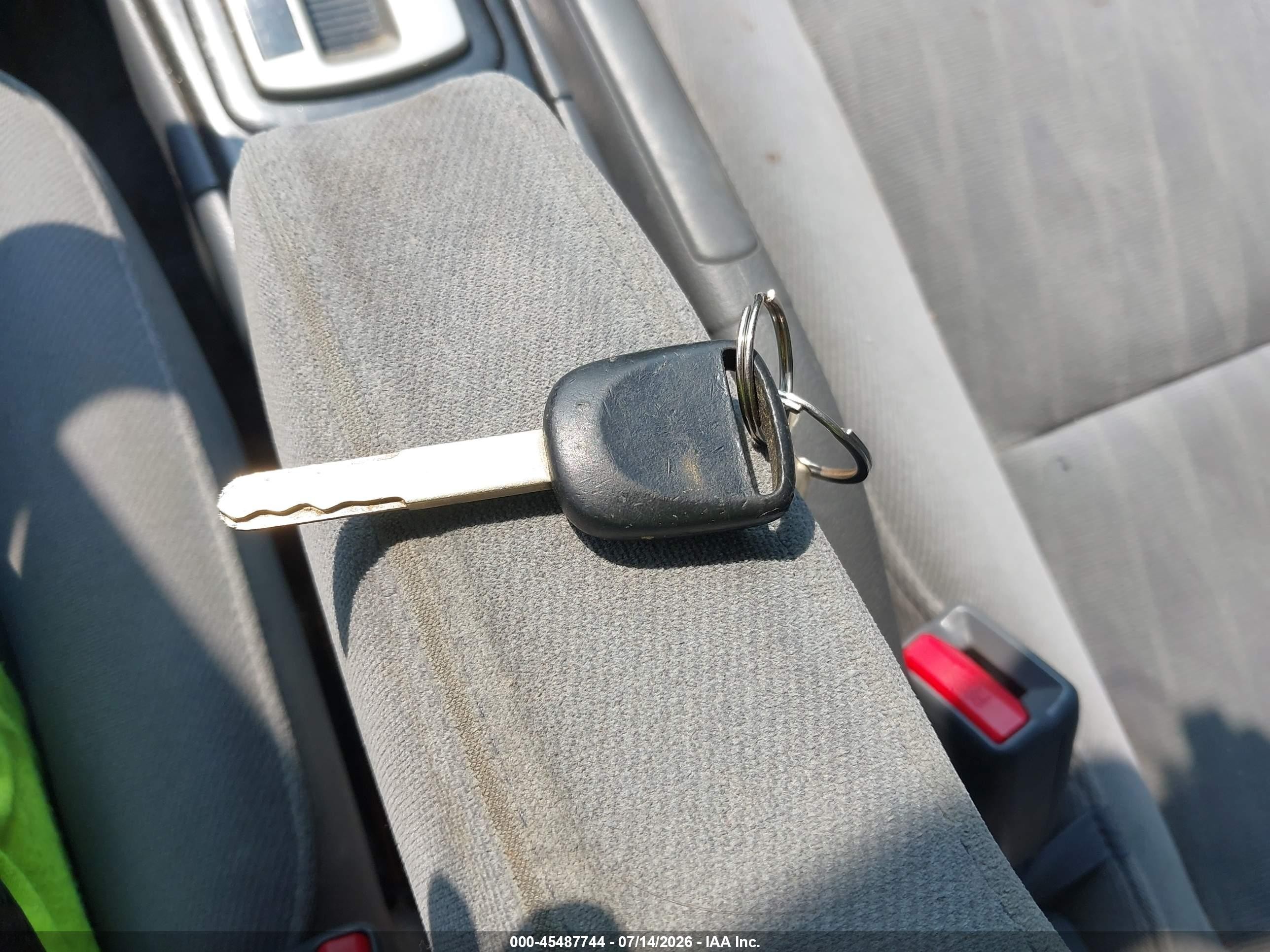 2005 Honda Civic Ex Серый vin: 2HGES26775H563356