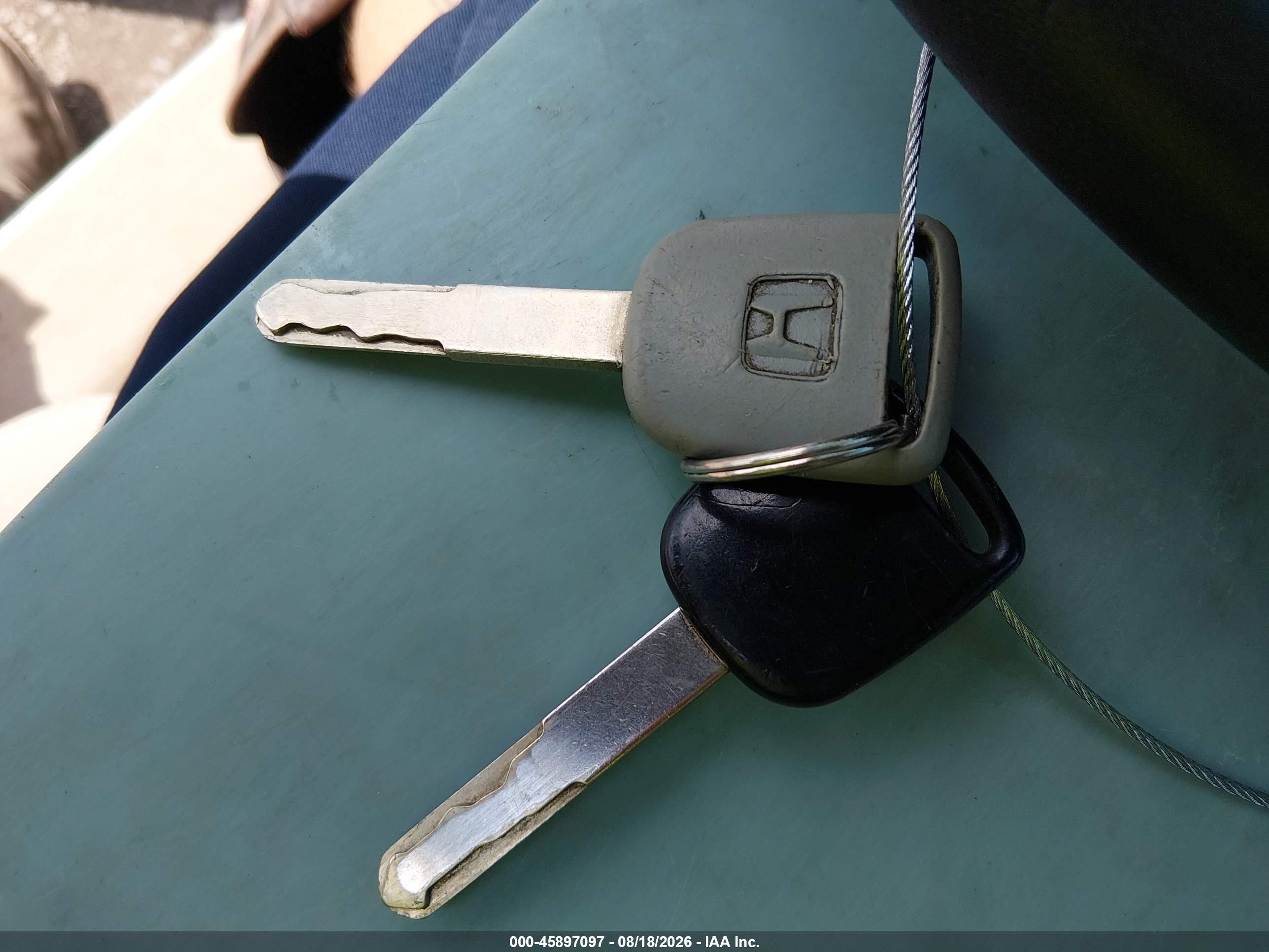 2004 Honda Civic Ex Белый vin: 2HGES26784H584375