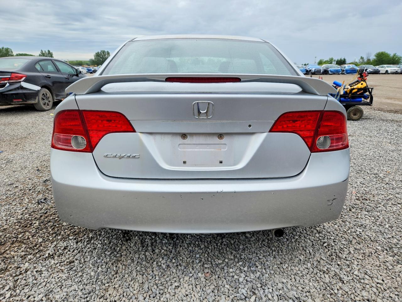2007 Honda Civic Dx Silver vin: 2HGFA15317H037775