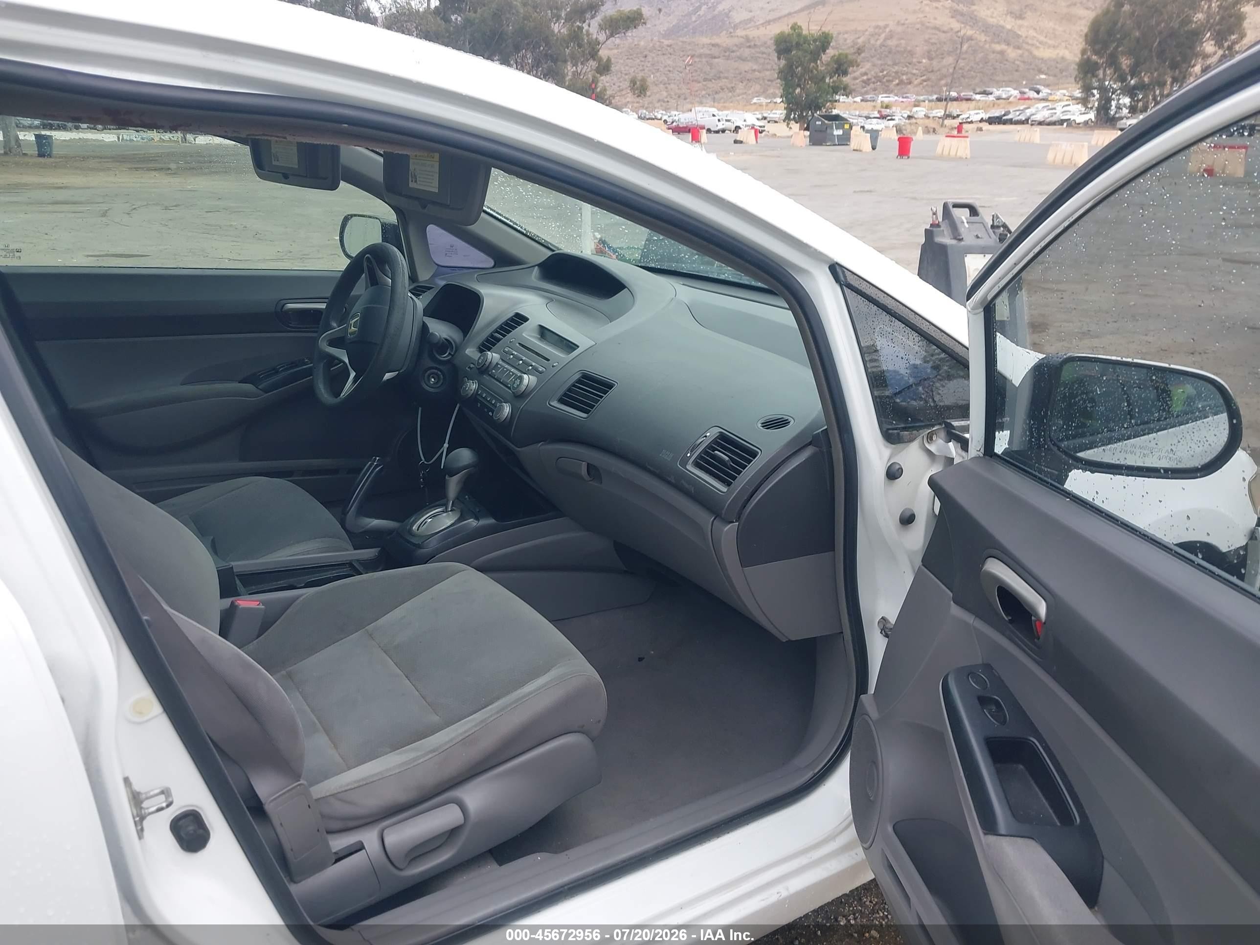 2009 Honda Civic Vp White vin: 2HGFA16329H353302