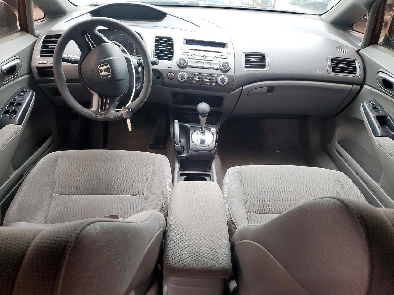 2007 Honda Civic Dx Red vin: 2HGFA16387H006778