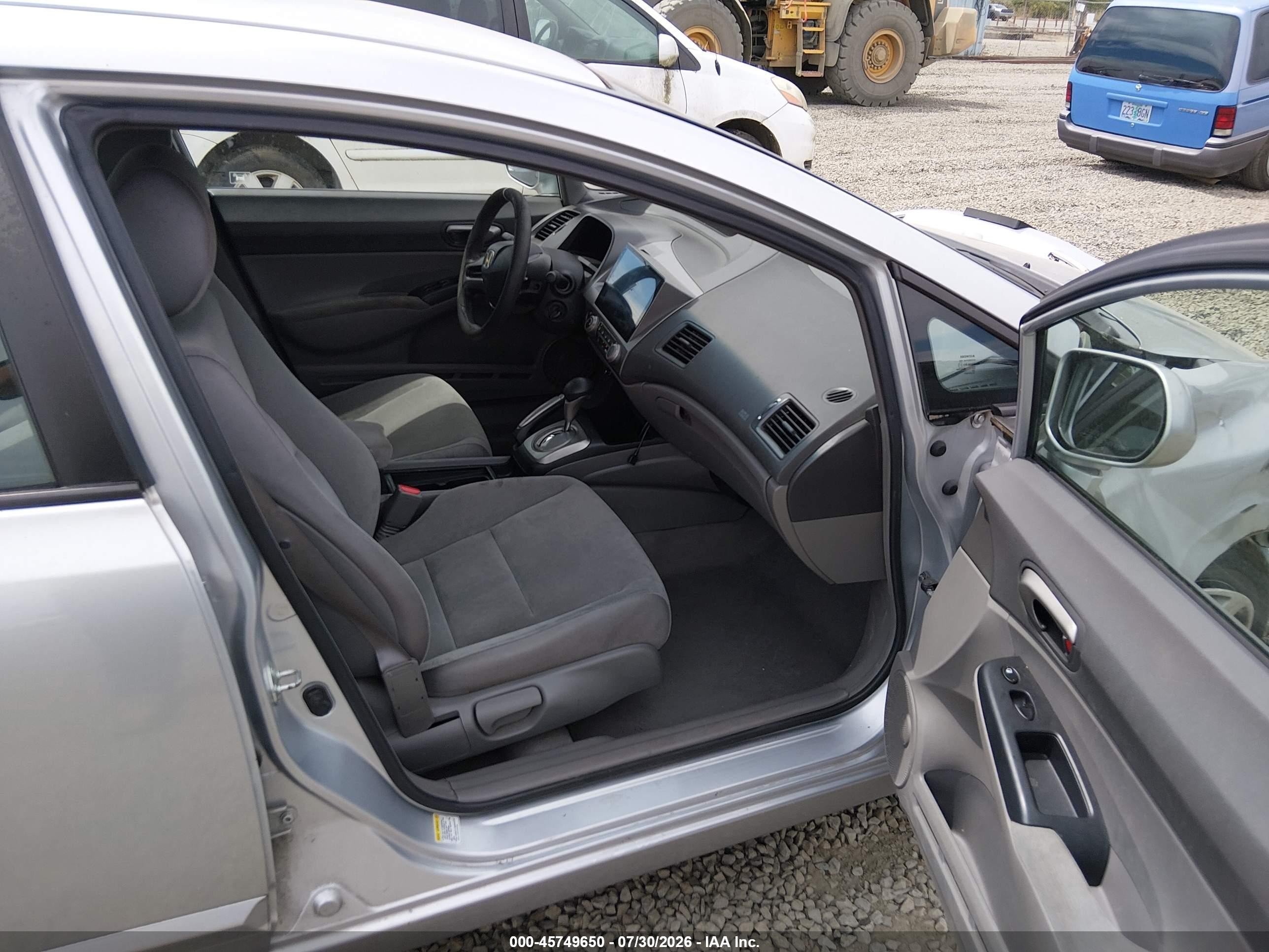2008 Honda Civic Lx Silver vin: 2HGFA16518H339052