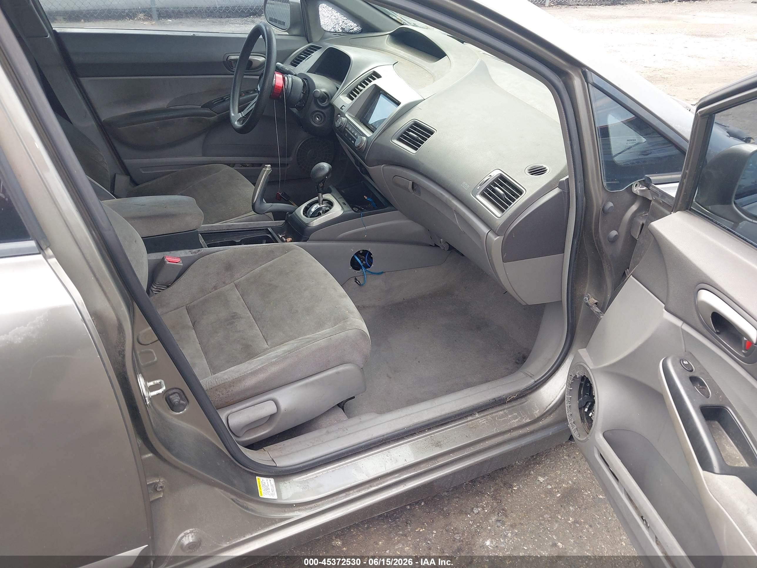 2008 Honda Civic Lx Серый vin: 2HGFA16528H516496
