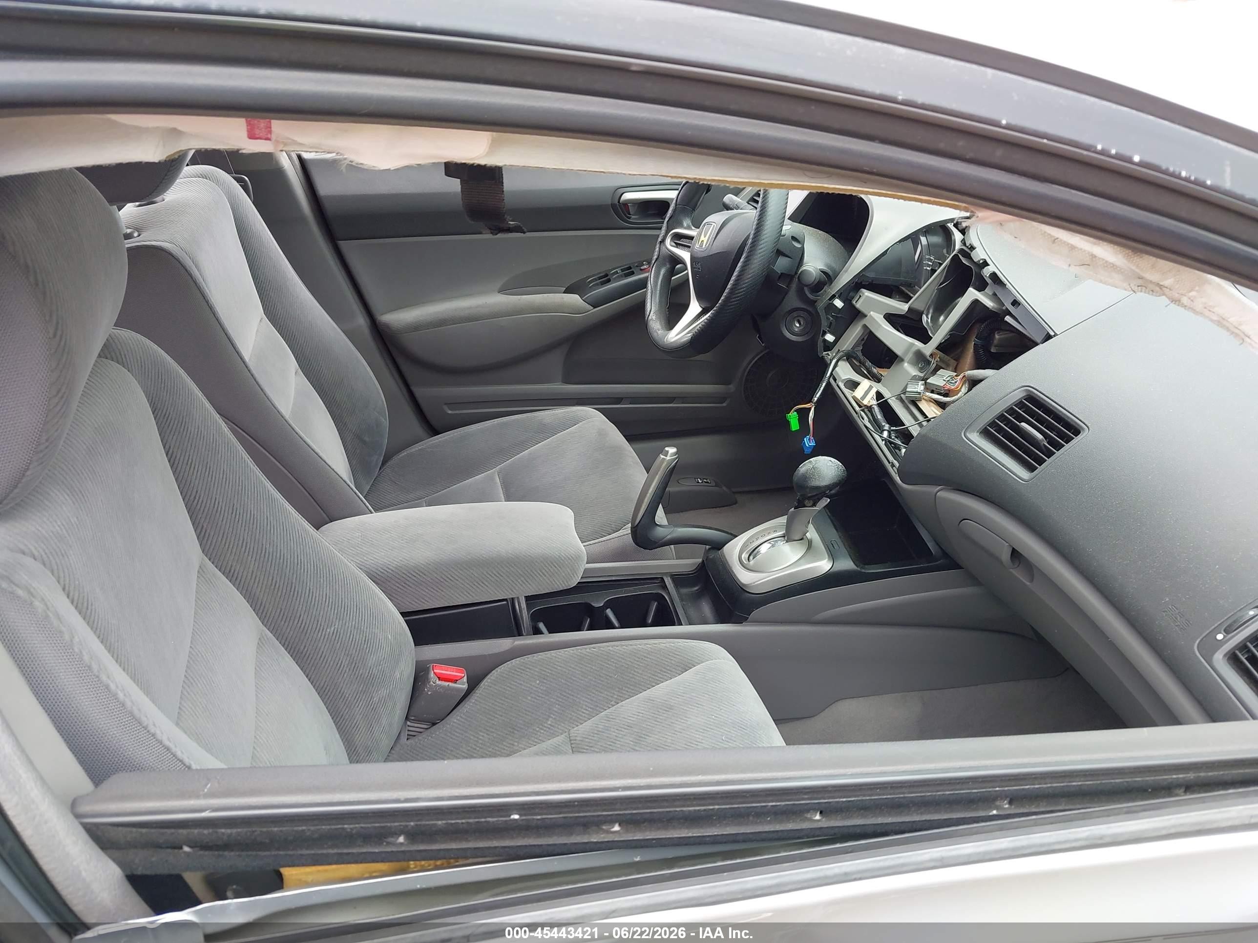 2009 Honda Civic Lx Silver vin: 2HGFA16539H308242