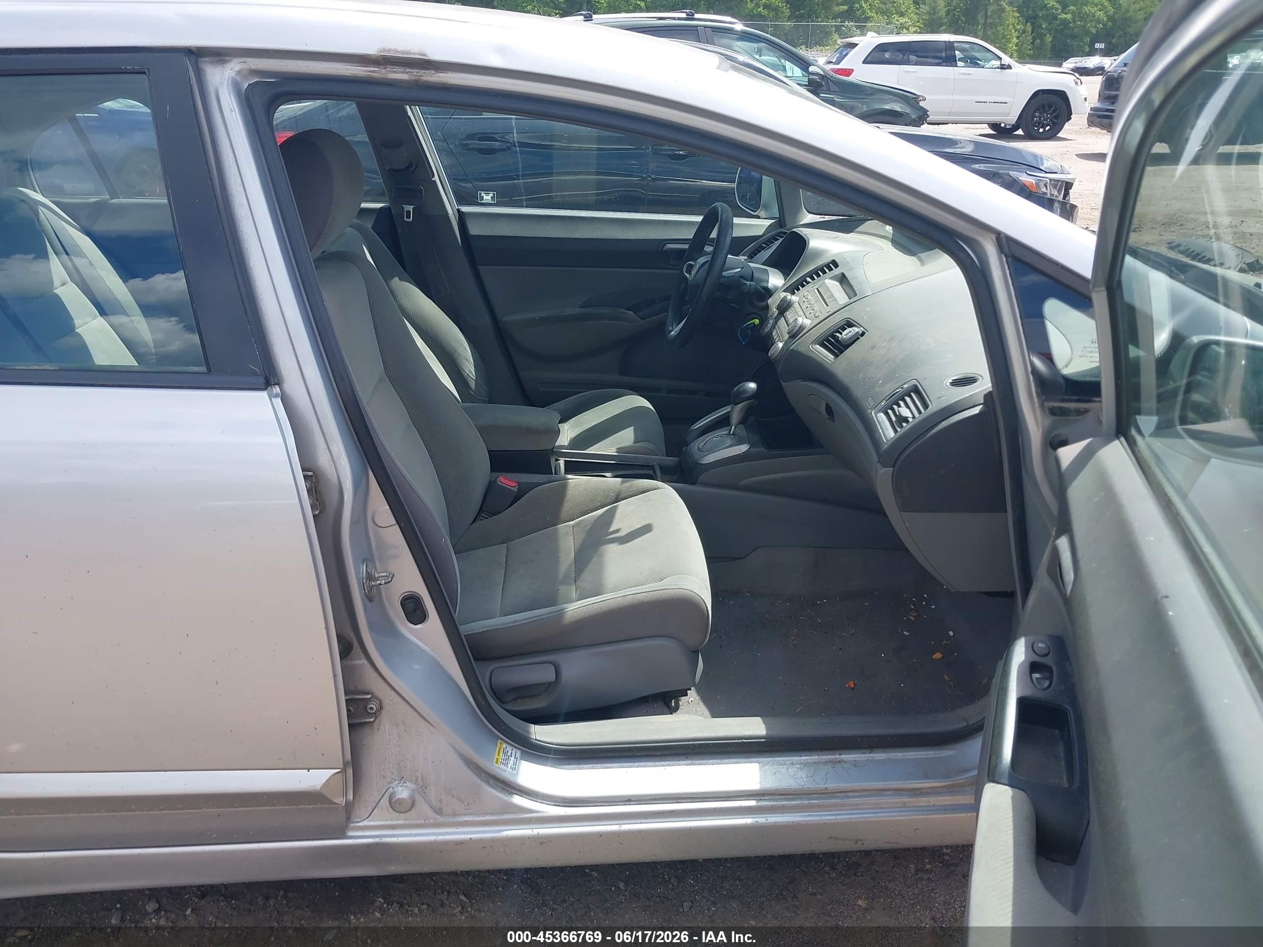 2009 Honda Civic Lx Silver vin: 2HGFA16539H532787