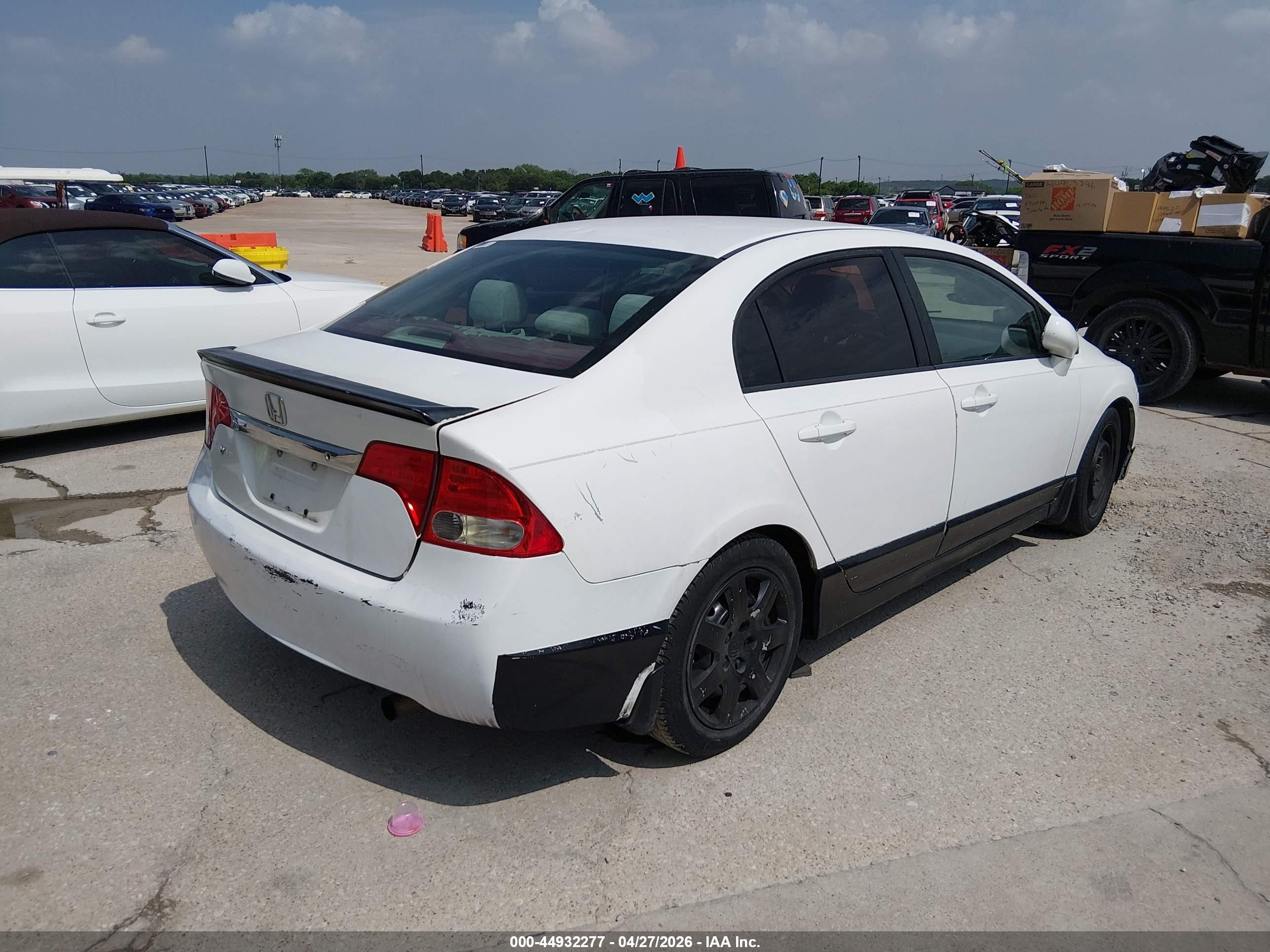 2009 Honda Civic Lx White vin: 2HGFA16539H548035