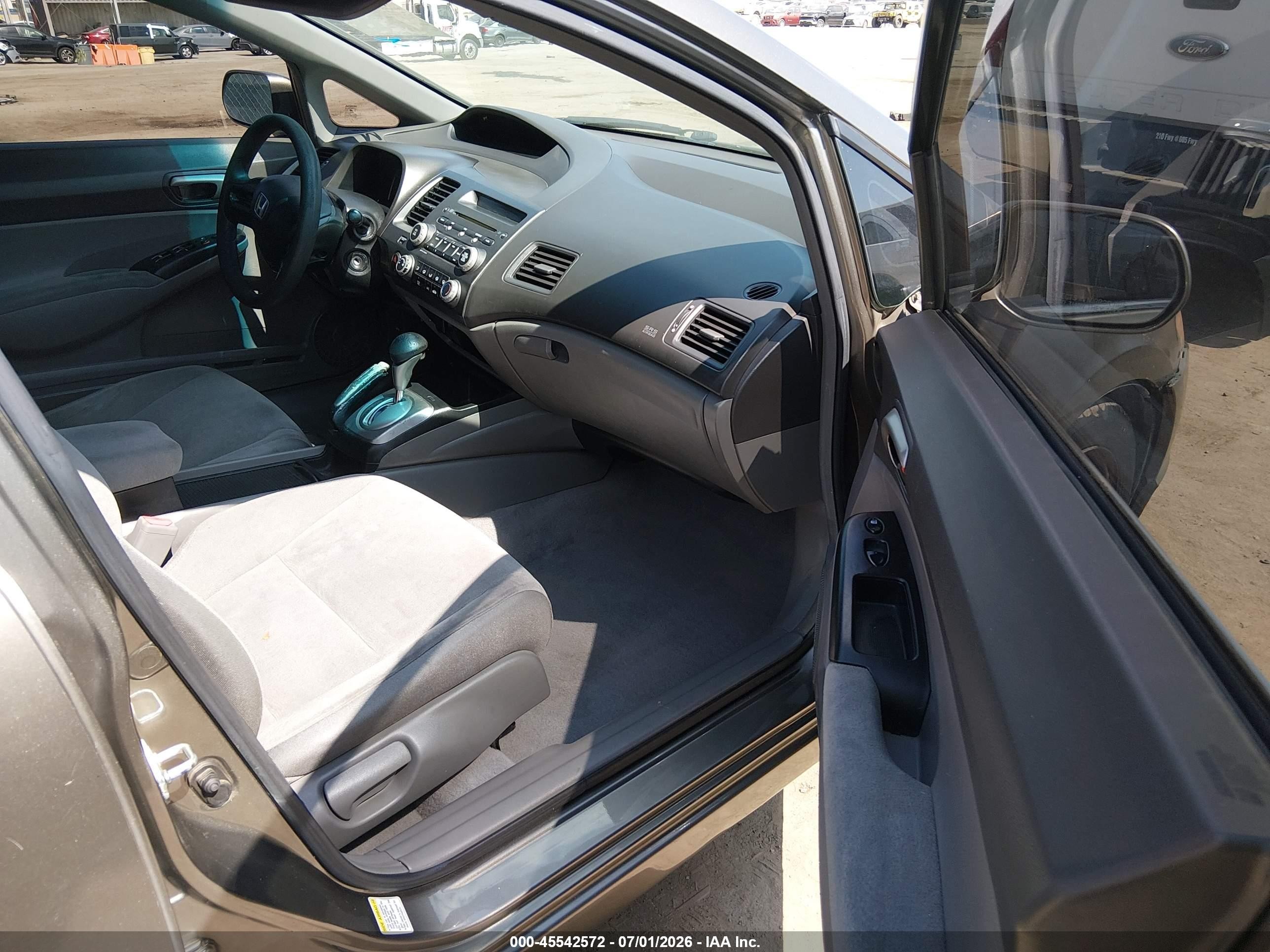 2006 Honda Civic Lx Champagne vin: 2HGFA16576H509430