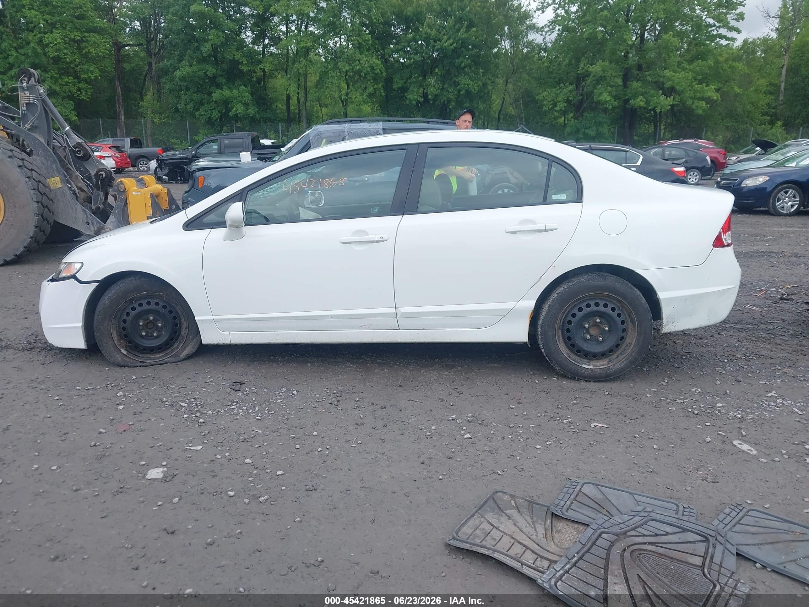 2009 Honda Civic Lx White vin: 2HGFA16579H332107