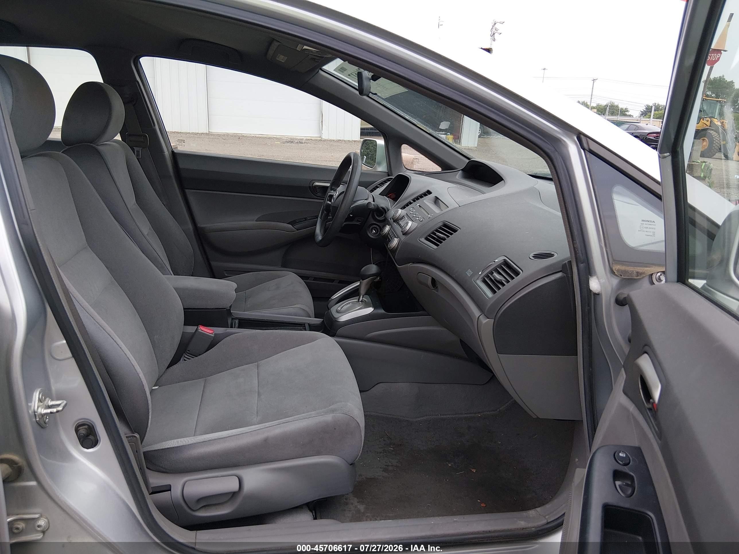 2008 Honda Civic Lx Серебряный vin: 2HGFA16588H337542