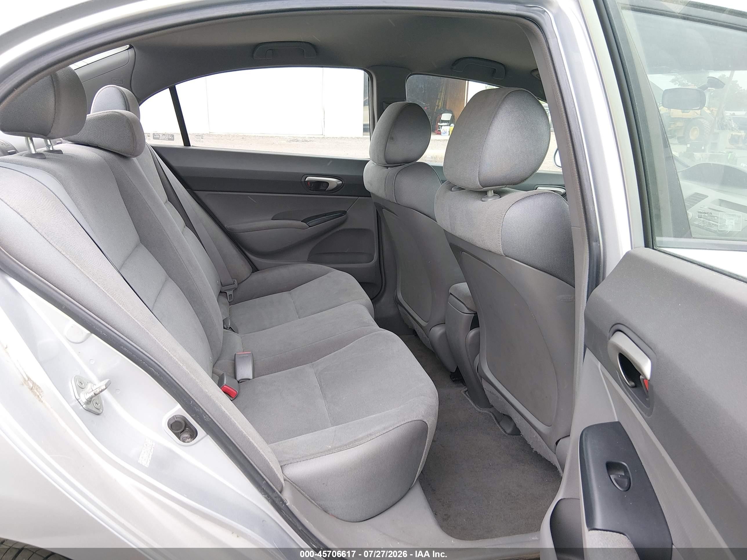 2008 Honda Civic Lx Серебряный vin: 2HGFA16588H337542
