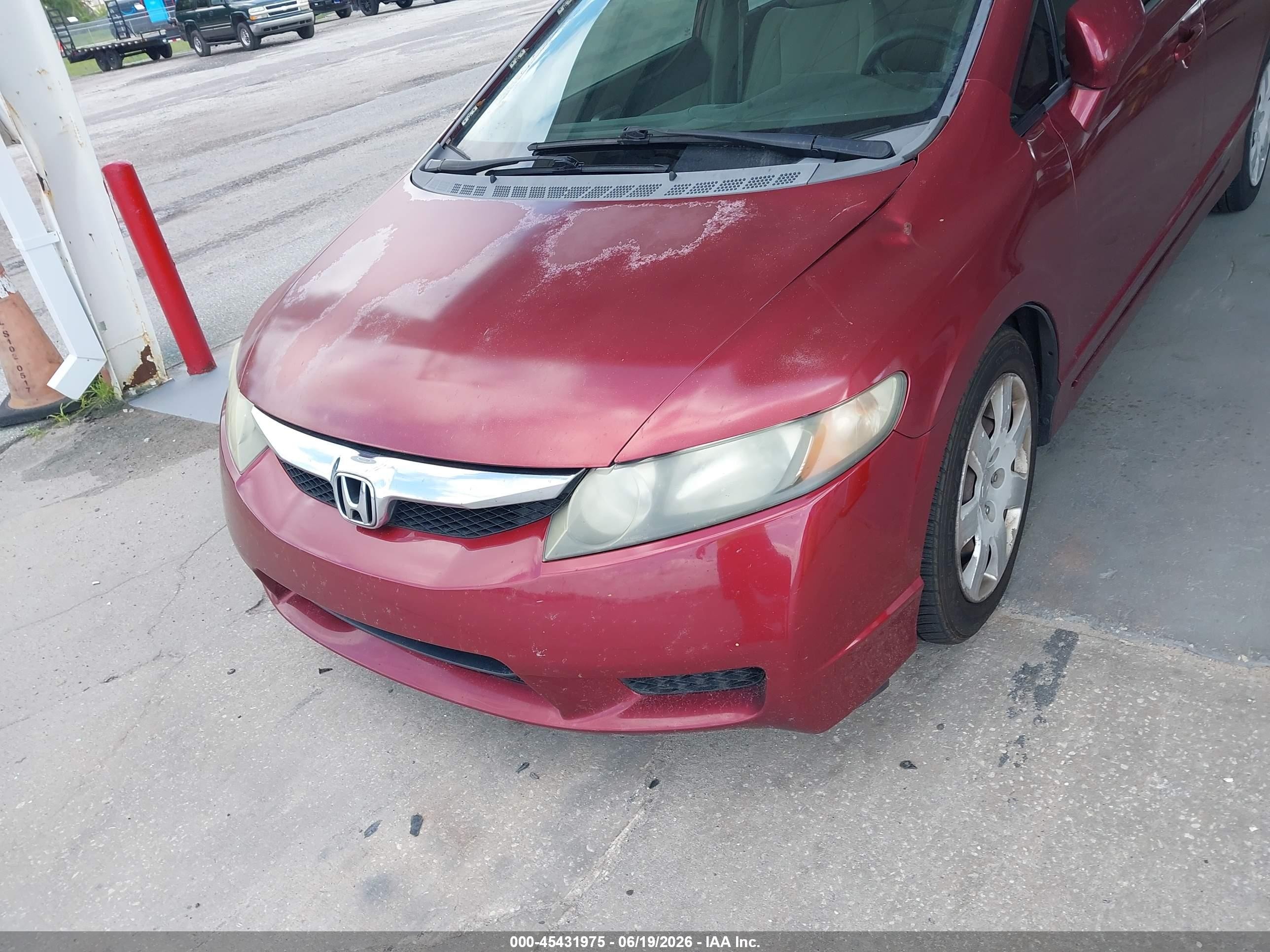 2009 Honda Civic Lx Burgundy vin: 2HGFA16589H534700