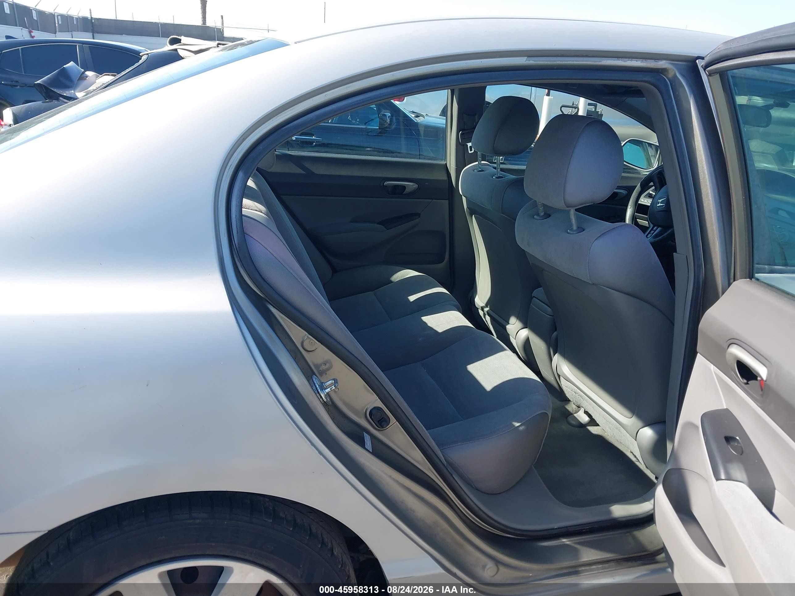 2008 Honda Civic Lx Silver vin: 2HGFA16598H505074