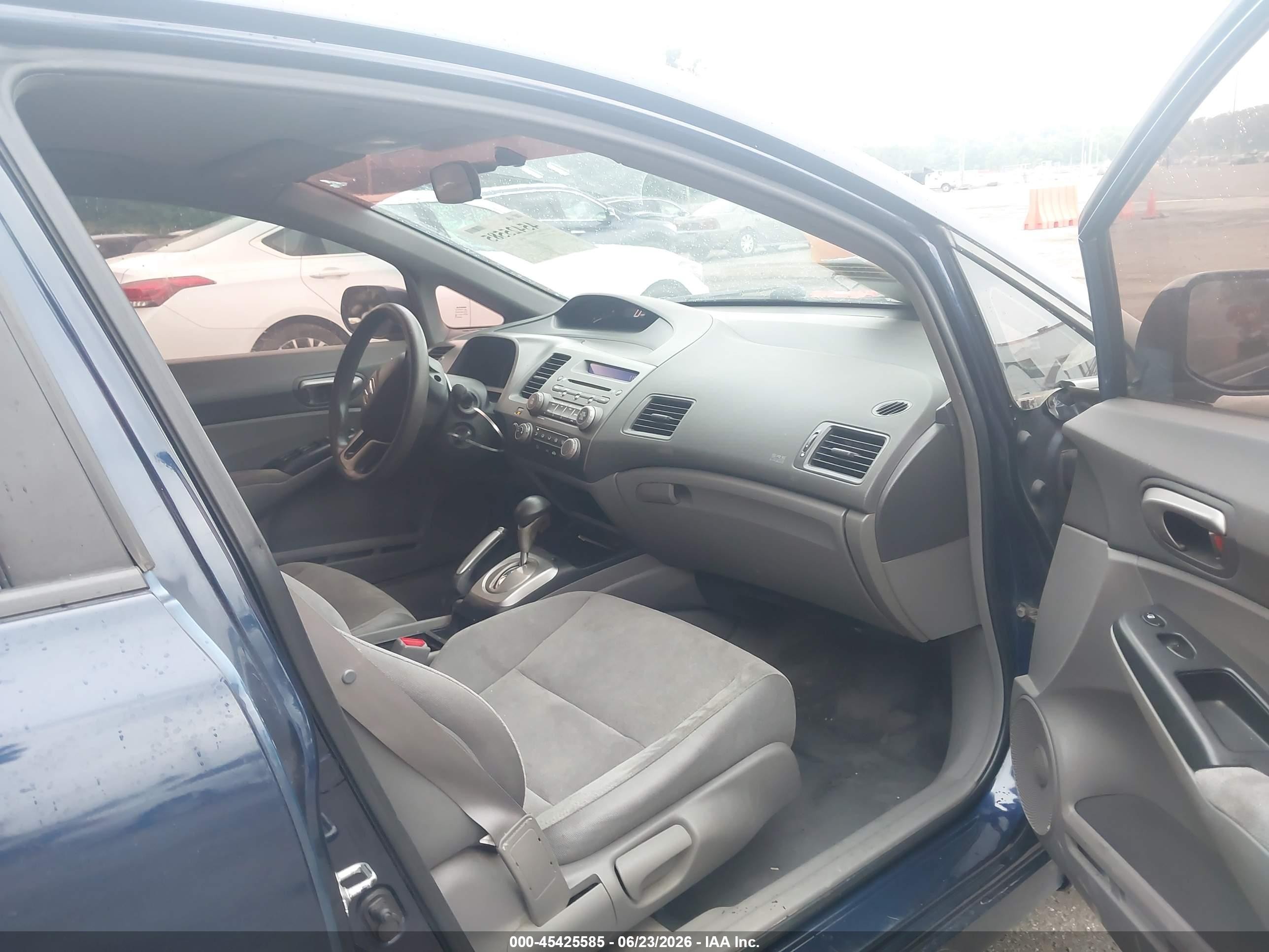2008 Honda Civic Lx Dark Blue vin: 2HGFA16598H532422