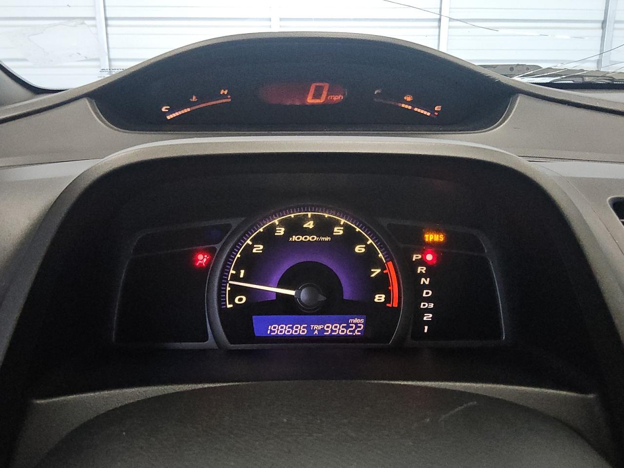 2008 Honda Civic Lx Gray vin: 2HGFA165X8H322394 Damage: Warning - Tire Pressure, On, Unacceptable