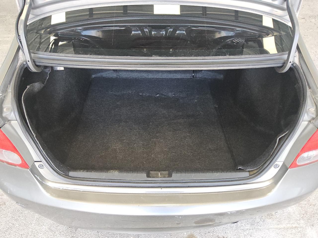 2008 Honda Civic Lx Gray vin: 2HGFA165X8H322394 Damage: Trunk/Cargo Mat, Worn, Replacement Required