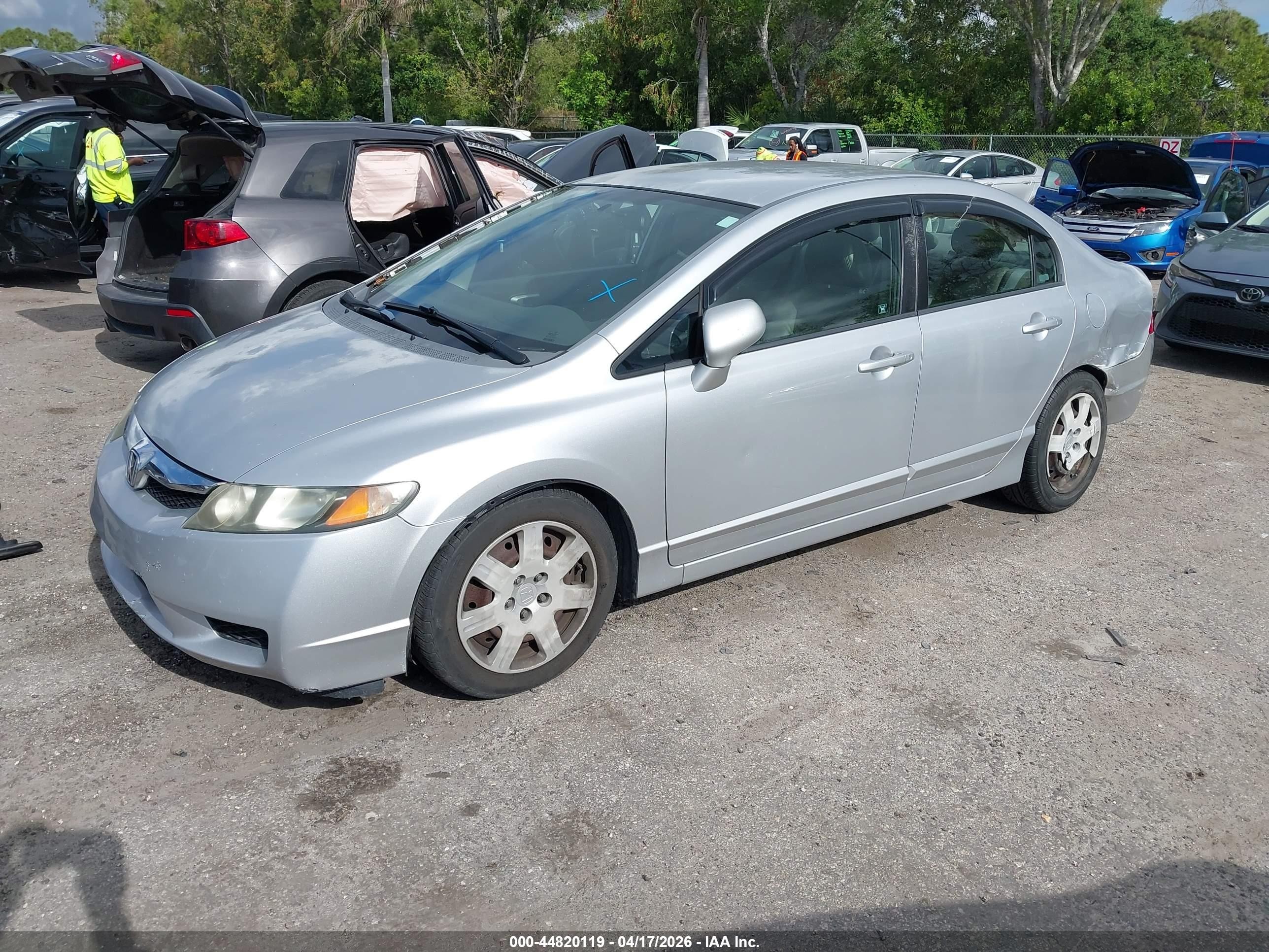 2009 Honda Civic Lx Серебряный vin: 2HGFA165X9H357938