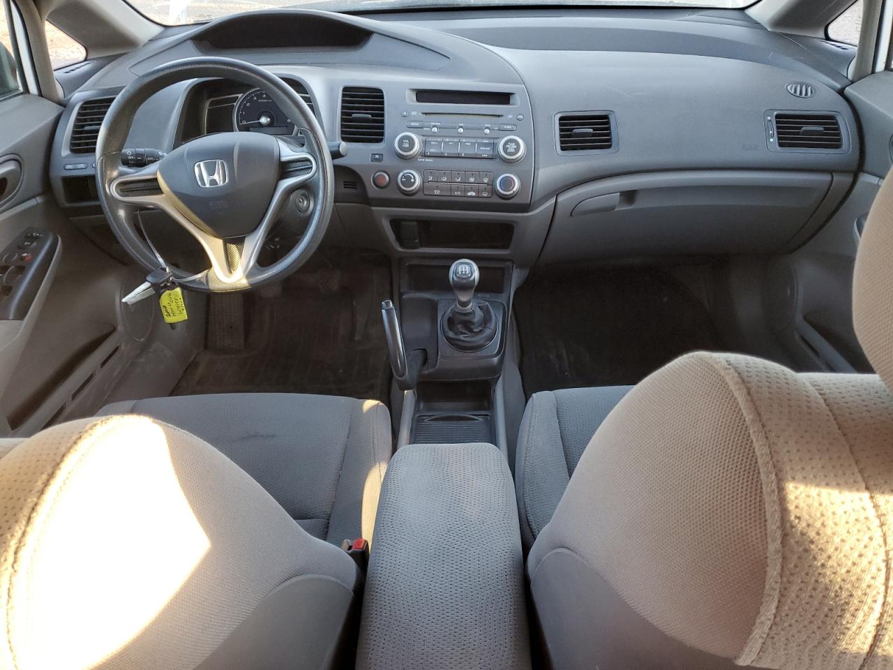 2010 Honda Civic Dx White vin: 2HGFA1E22AH002287