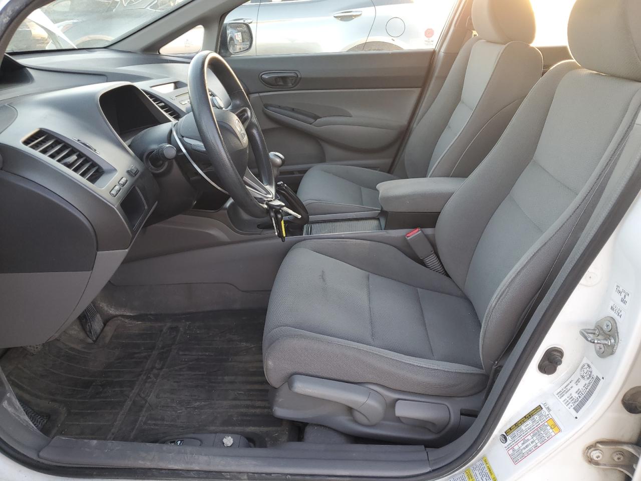 2010 Honda Civic Dx White vin: 2HGFA1E22AH002287