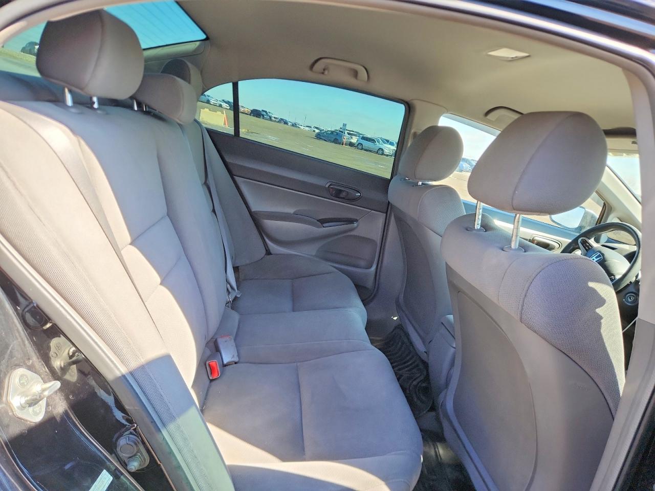 2010 Honda Civic Dx-g Черный vin: 2HGFA1E47AH010578