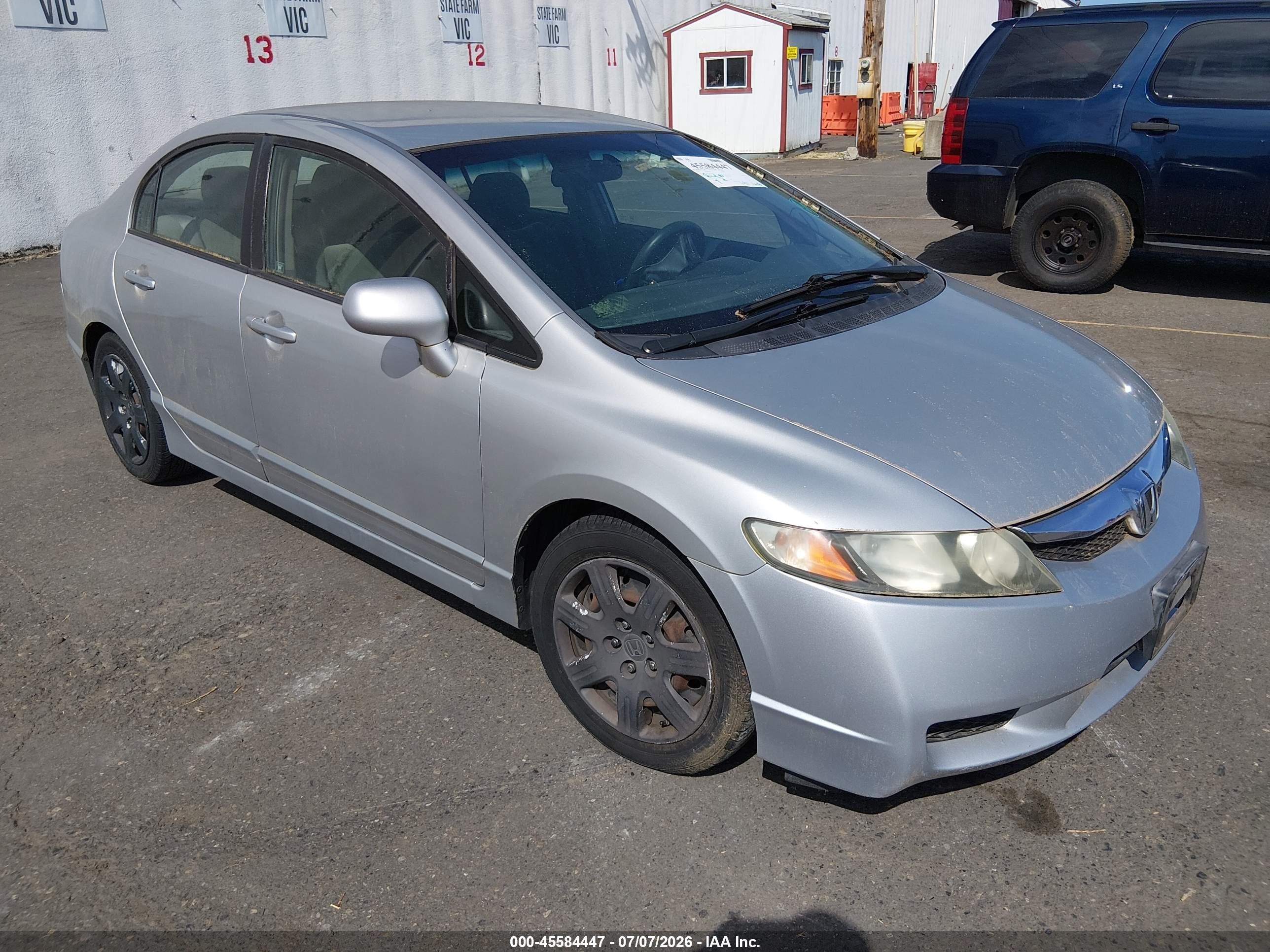2011 Honda Civic Lx Silver vin: 2HGFA1E51BH526607