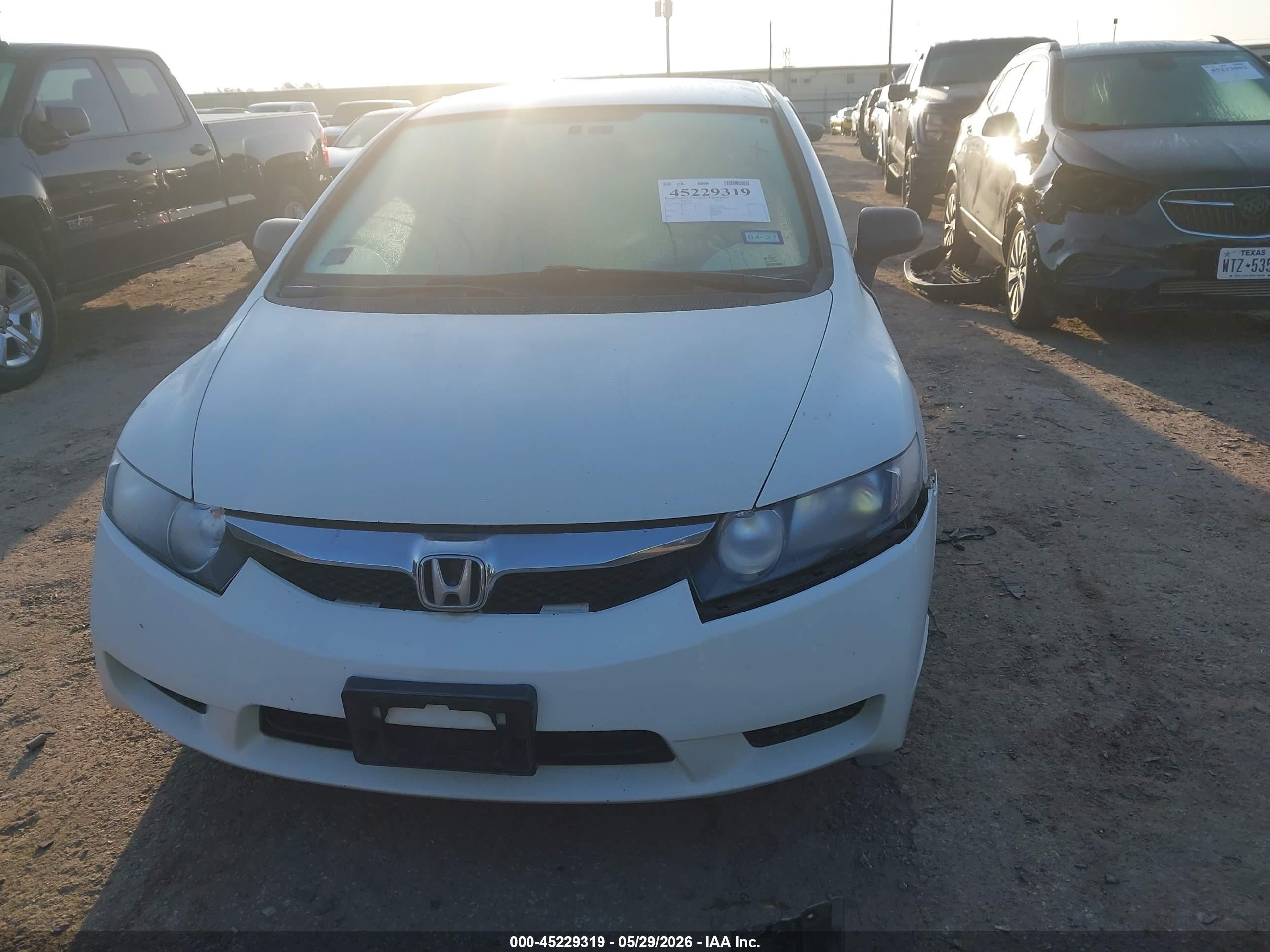 2010 Honda Civic Vp White vin: 2HGFA1F30AH508059