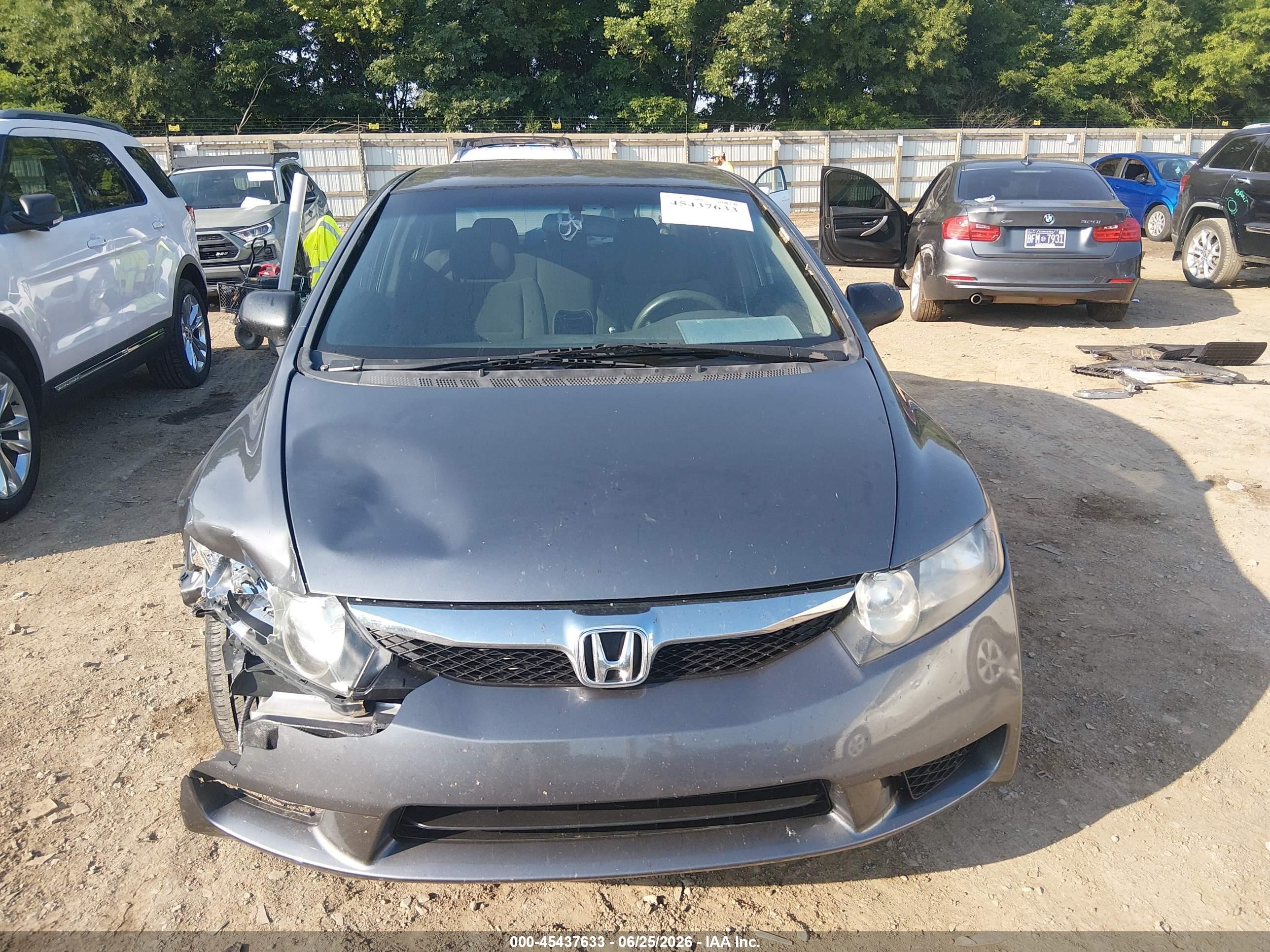 2011 Honda Civic Vp Серебряный vin: 2HGFA1F36BH518516