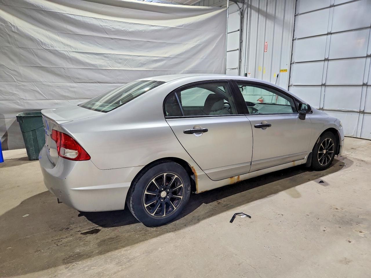 2010 Honda Civic Dx-g Silver vin: 2HGFA1F41AH021168