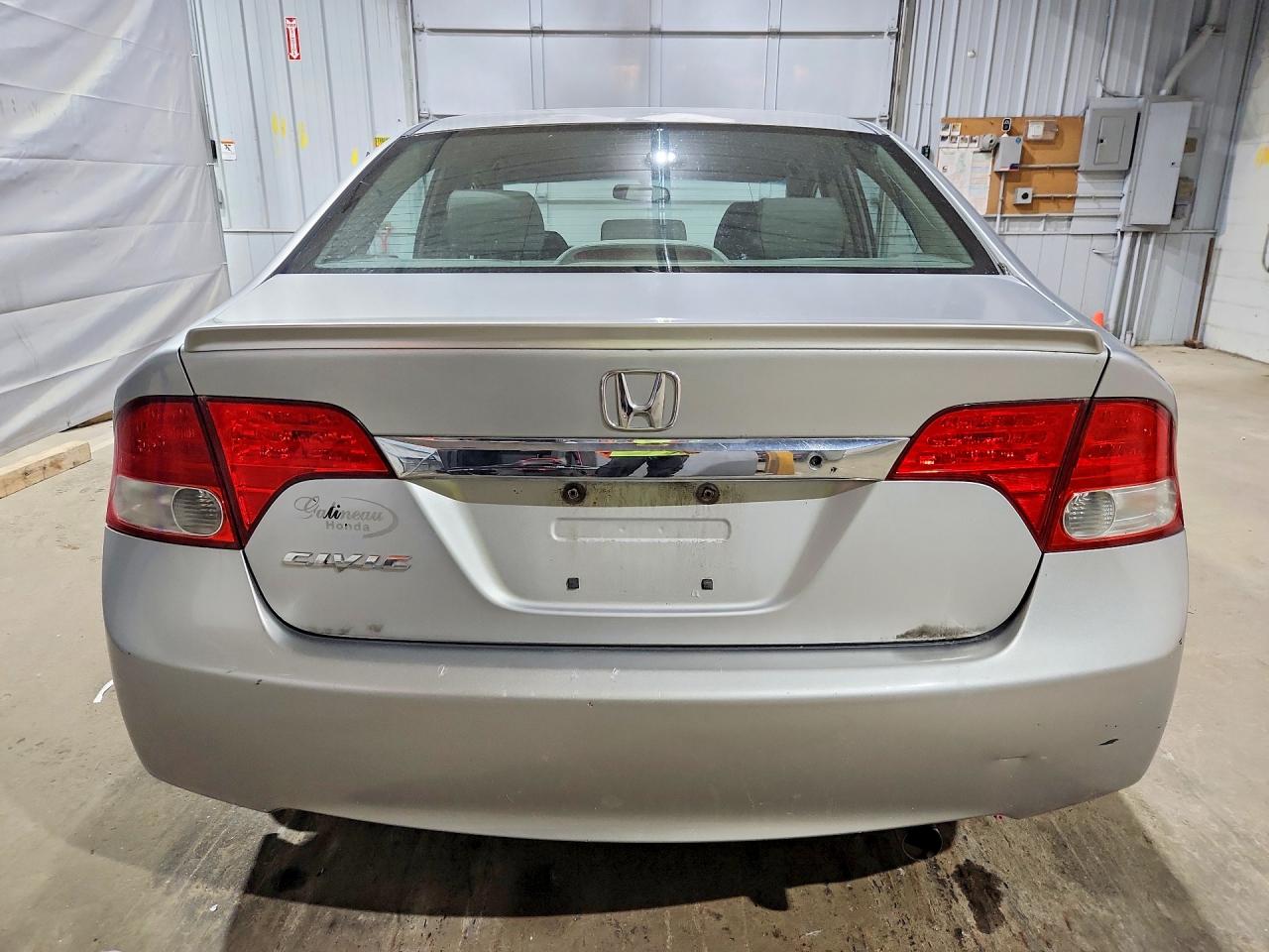 2010 Honda Civic Dx-g Silver vin: 2HGFA1F41AH021168
