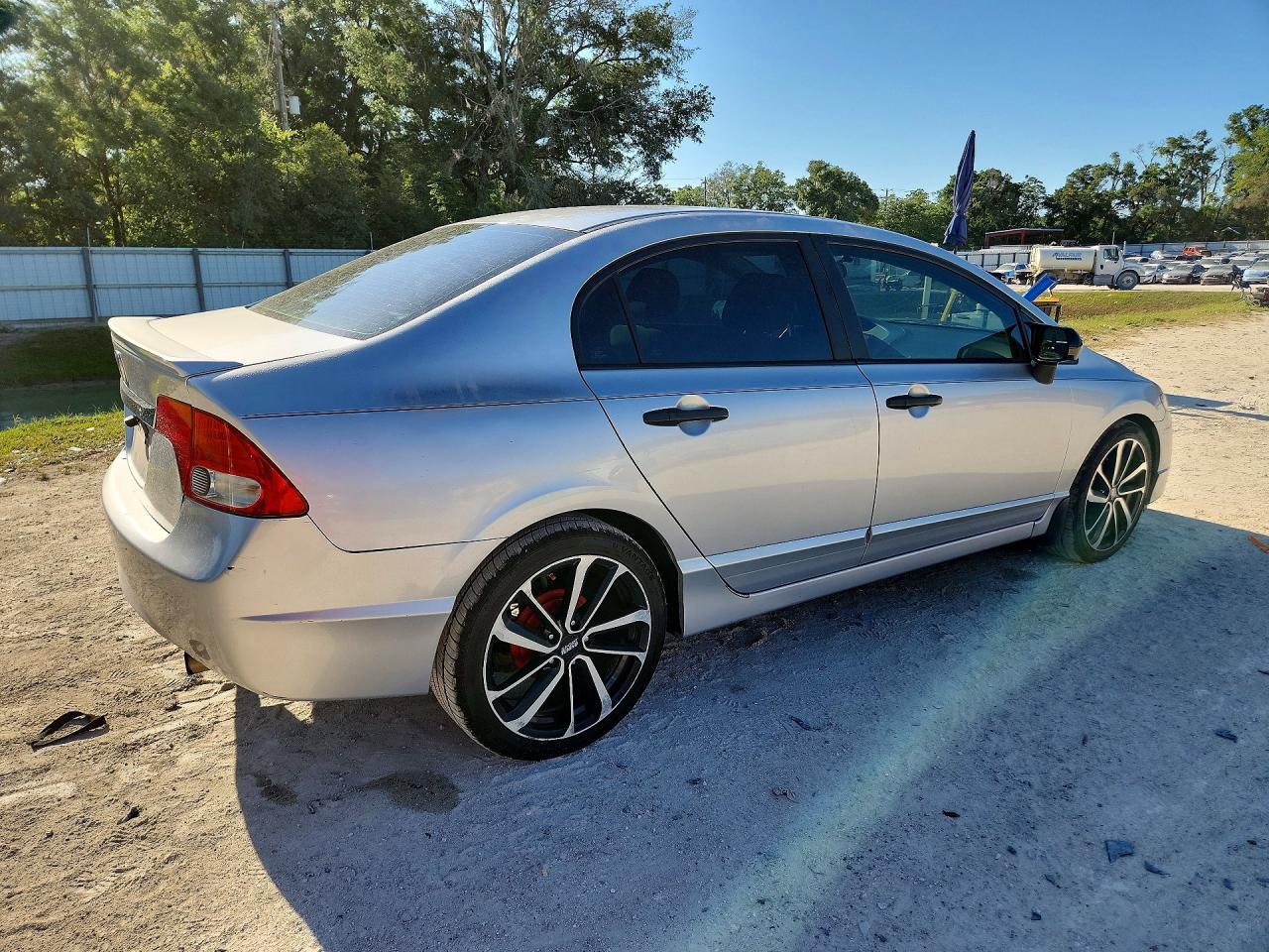 2010 Honda Civic Dx-g Silver vin: 2HGFA1F42AH005786
