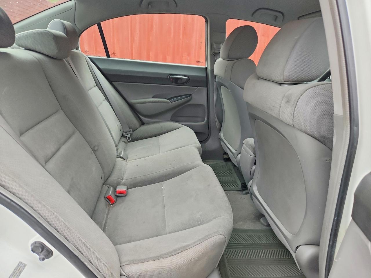 2010 Honda Civic Dx-g Белый vin: 2HGFA1F42AH026430