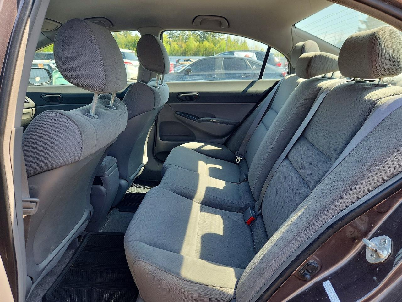 2011 Honda Civic Dx-g Brown vin: 2HGFA1F49BH012770