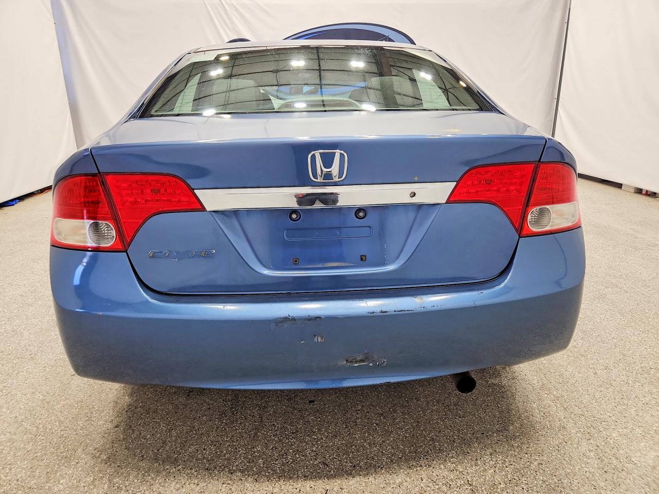 2010 Honda Civic Lx Blue vin: 2HGFA1F50AH305321