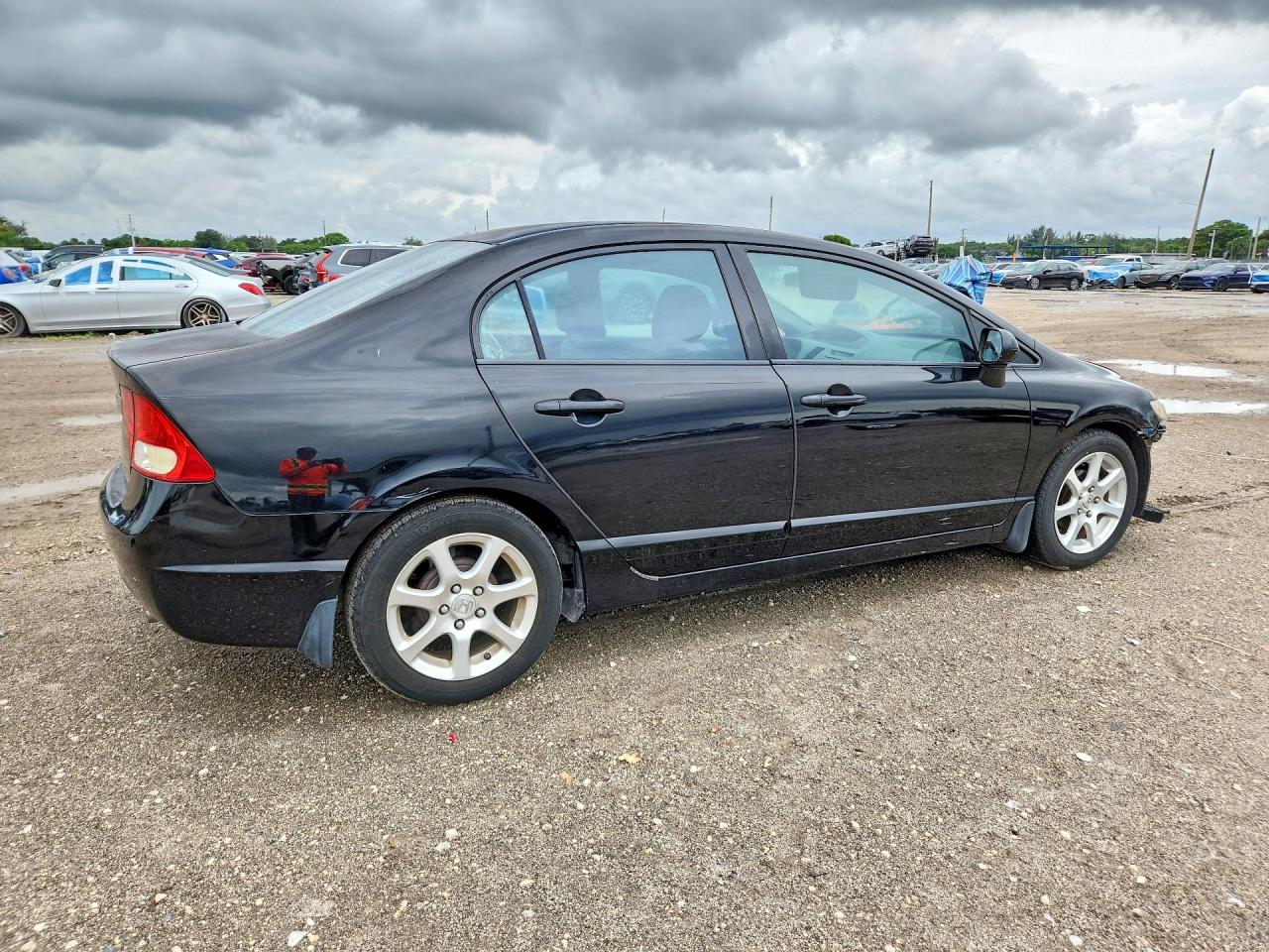 2010 Honda Civic Lx Черный vin: 2HGFA1F50AH306775